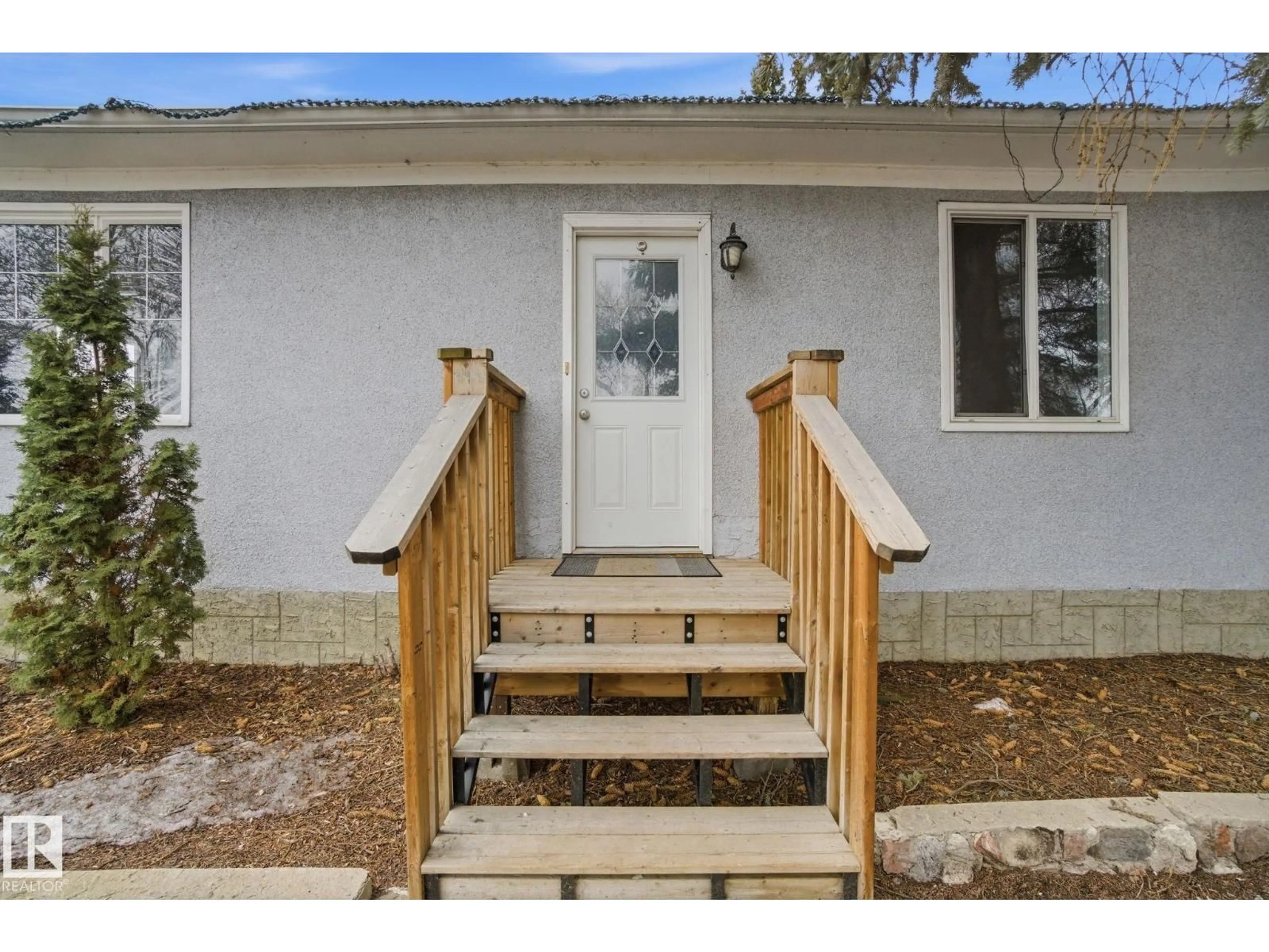 Unknown for 9916 108 ST, Fort Saskatchewan Alberta T8L2J4