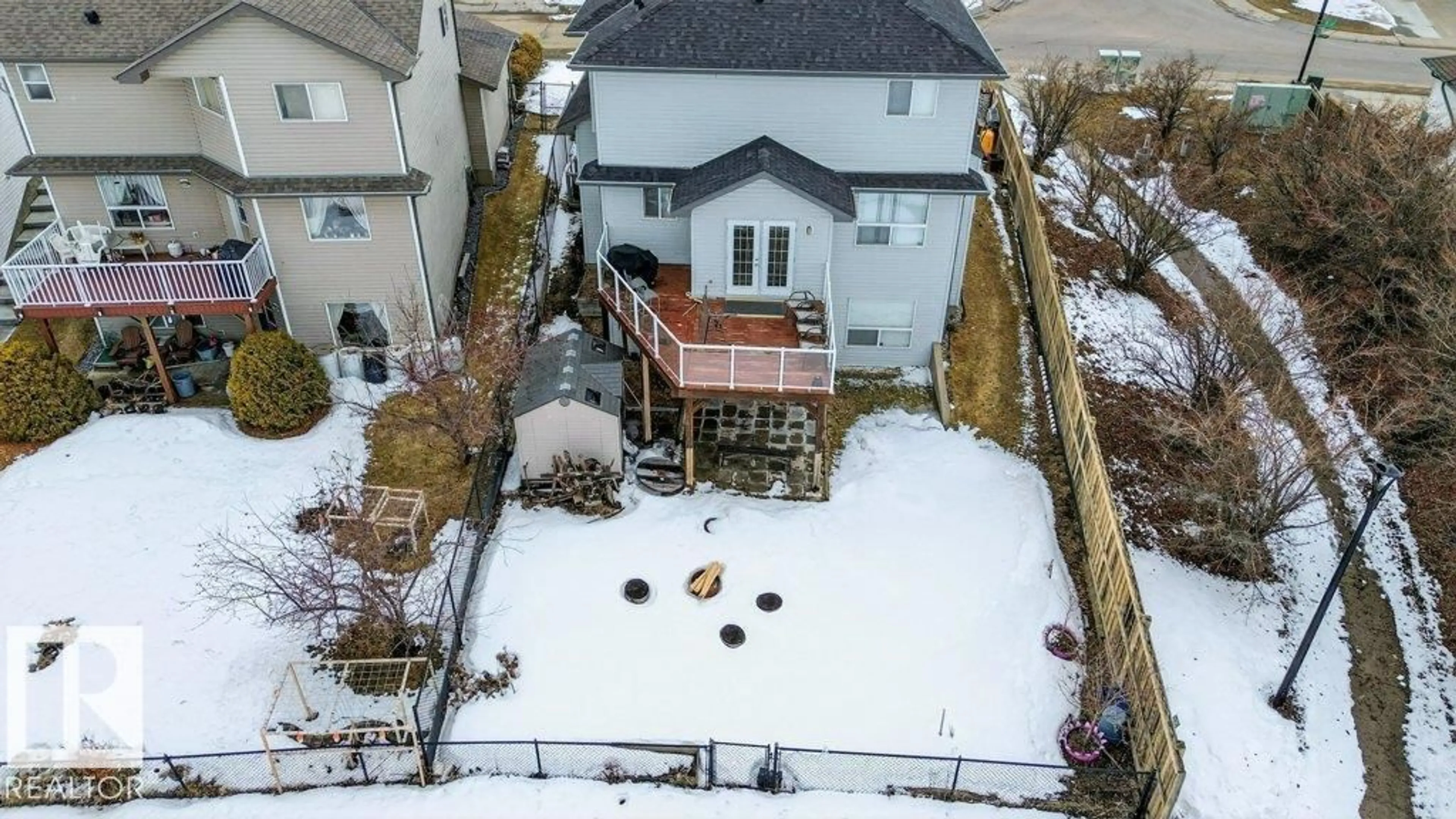 A pic from outside/outdoor area/front of a property/back of a property/a pic from drone, unknown for 16107 92 ST, Edmonton Alberta T5Z3N1
