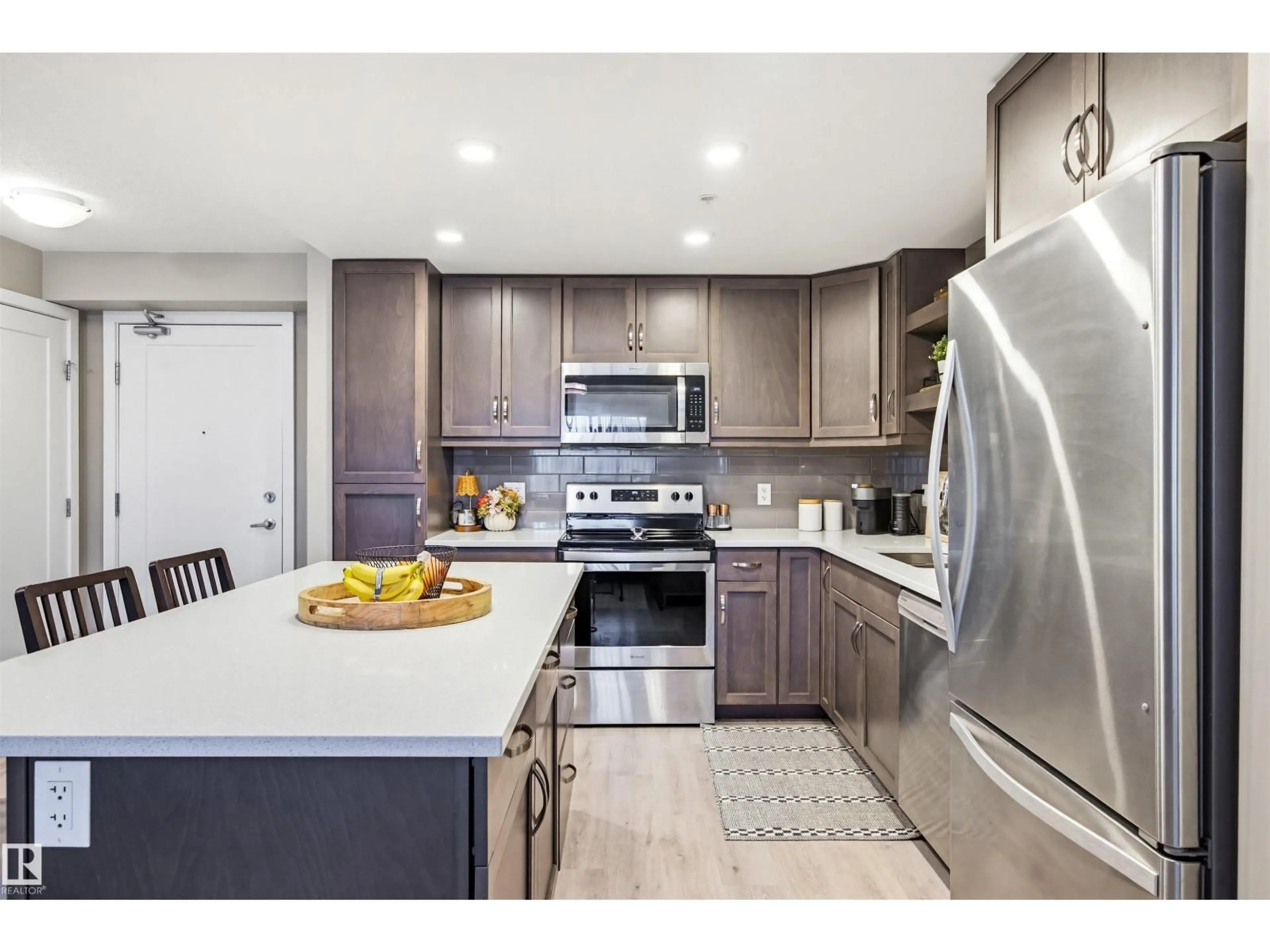 Open concept kitchen, unknown for 5504 - 232 SCHONSEE DR, Edmonton Alberta T5Z0N9