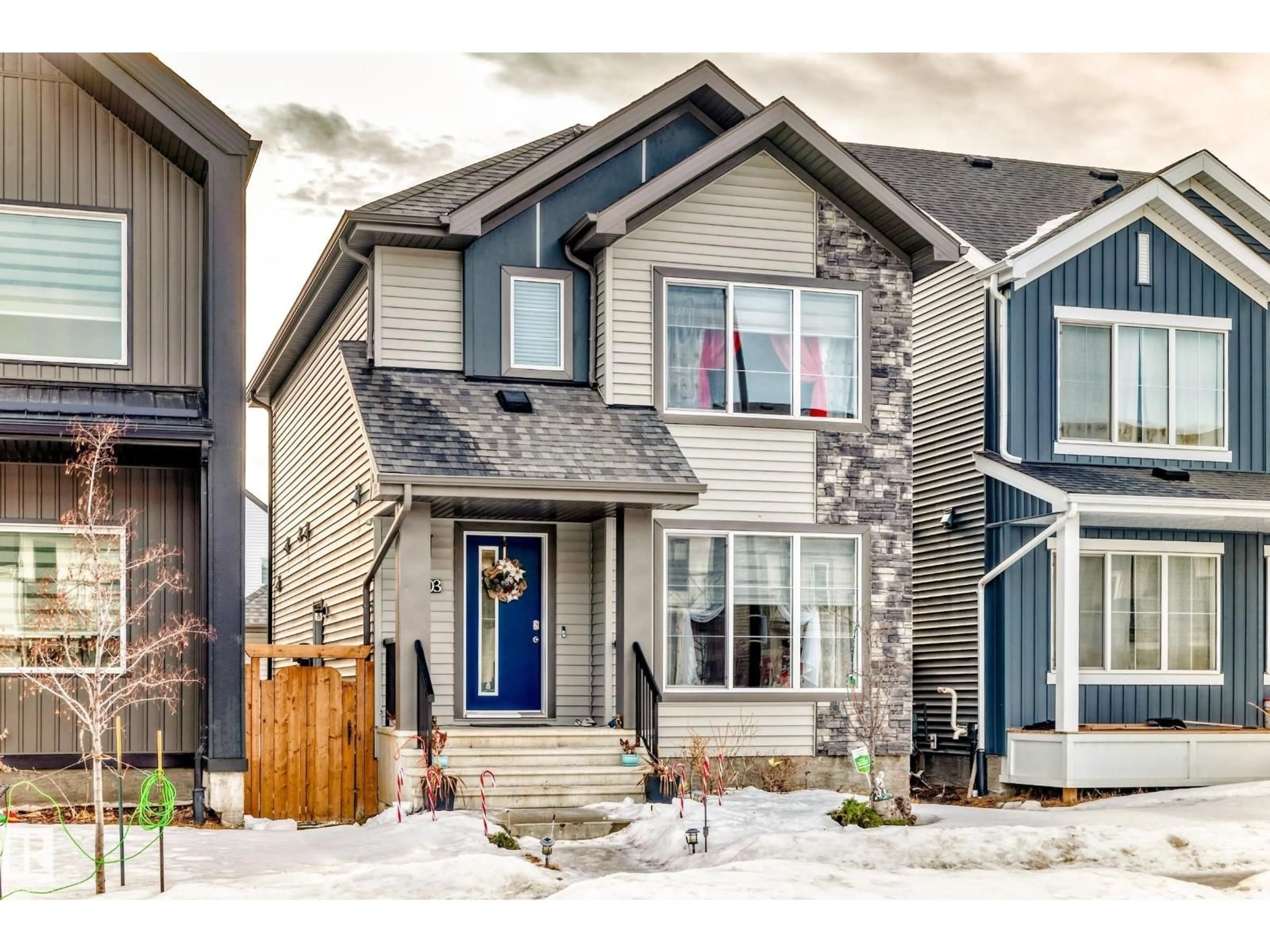 Home with vinyl exterior material, street for 19303 27 AV, Edmonton Alberta T6M1K9