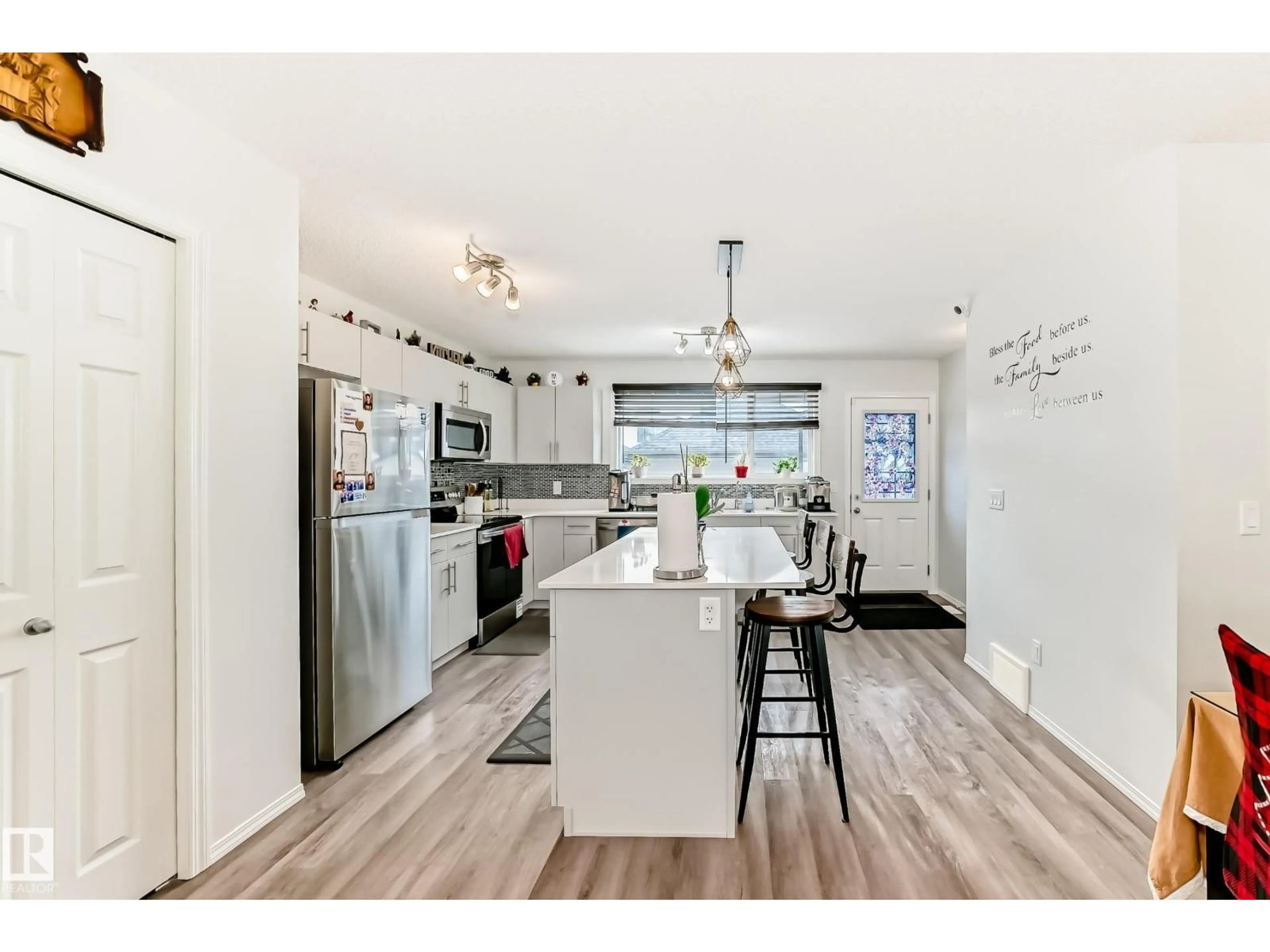 Open concept kitchen, unknown for 19303 27 AV, Edmonton Alberta T6M1K9