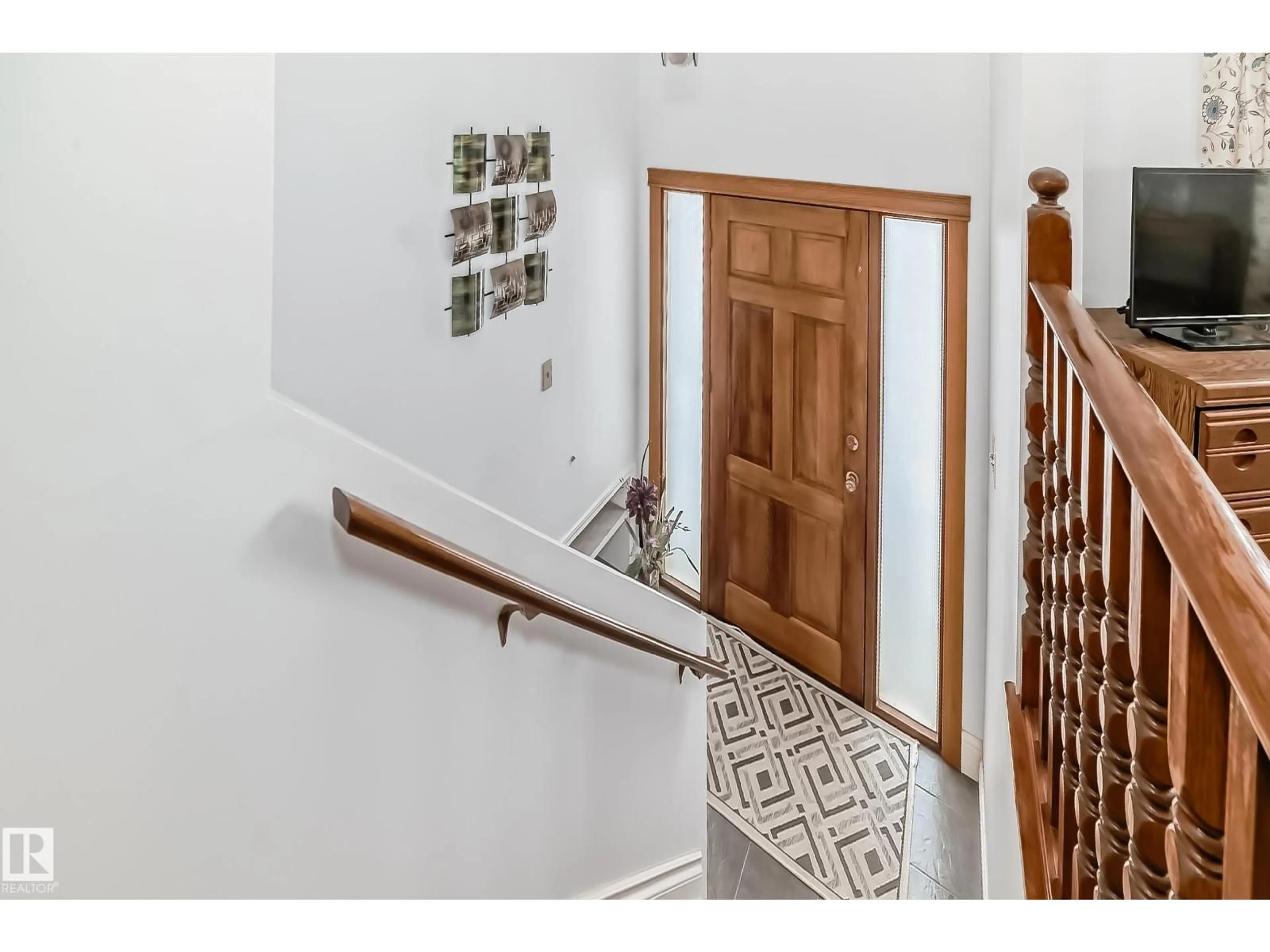 Unknown for 18507 98 AV, Edmonton Alberta T5T3E6