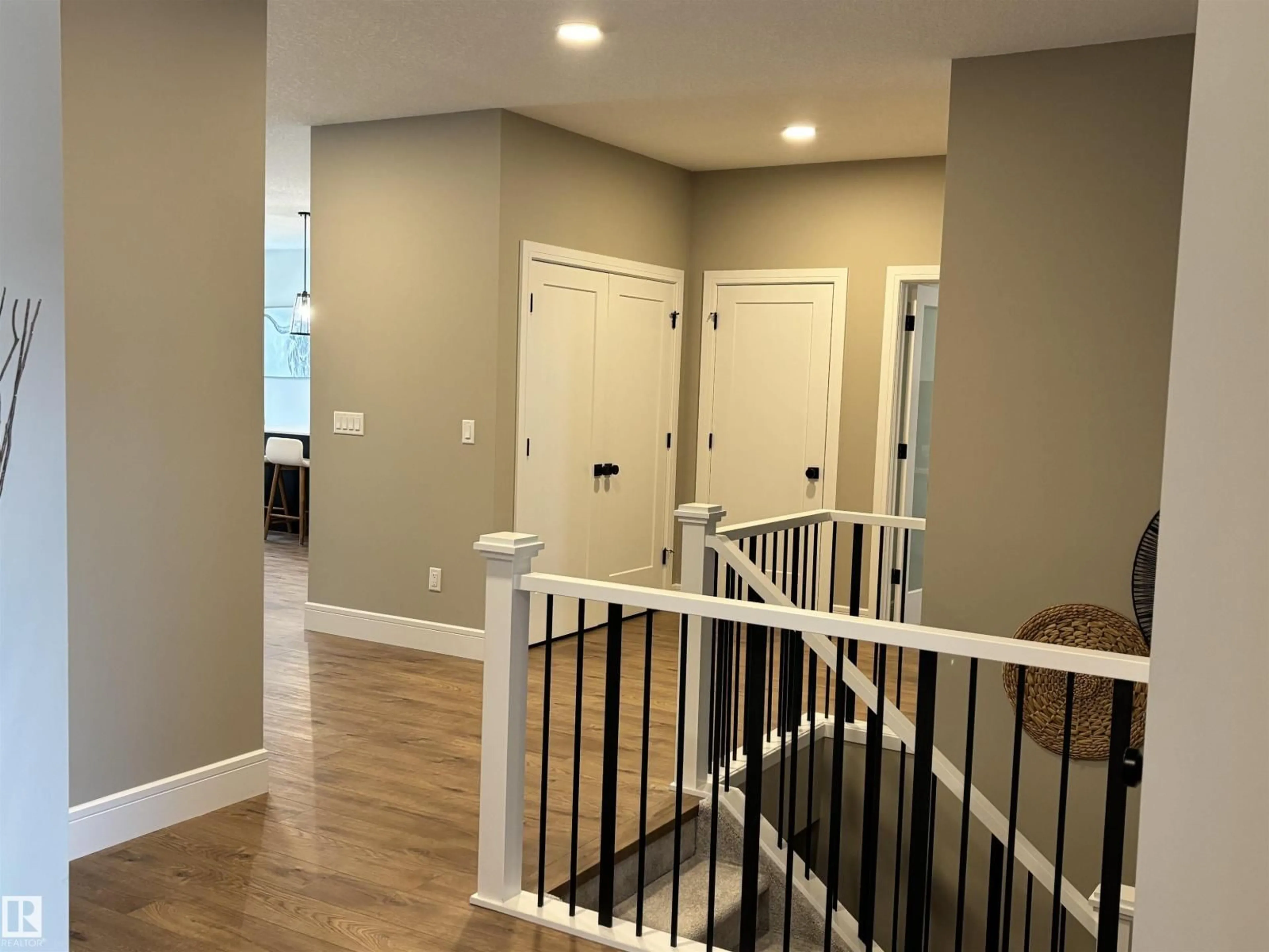 Indoor entryway for 137 GRAYBRIAR DR, Stony Plain Alberta T7Z1K3