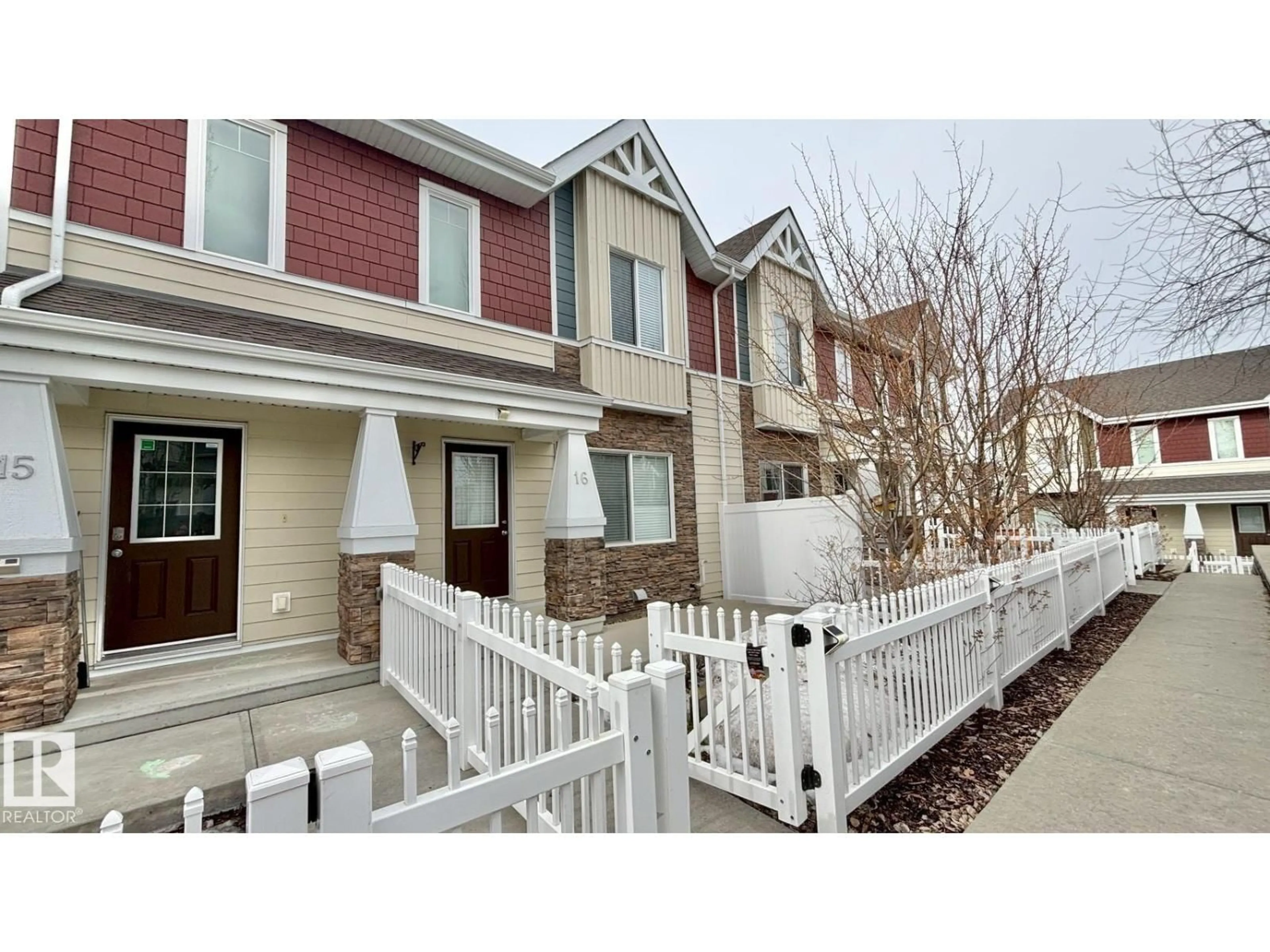 Home with vinyl exterior material, street for 2003 - 16 RABBIT HILL RD, Edmonton Alberta T6R0R7