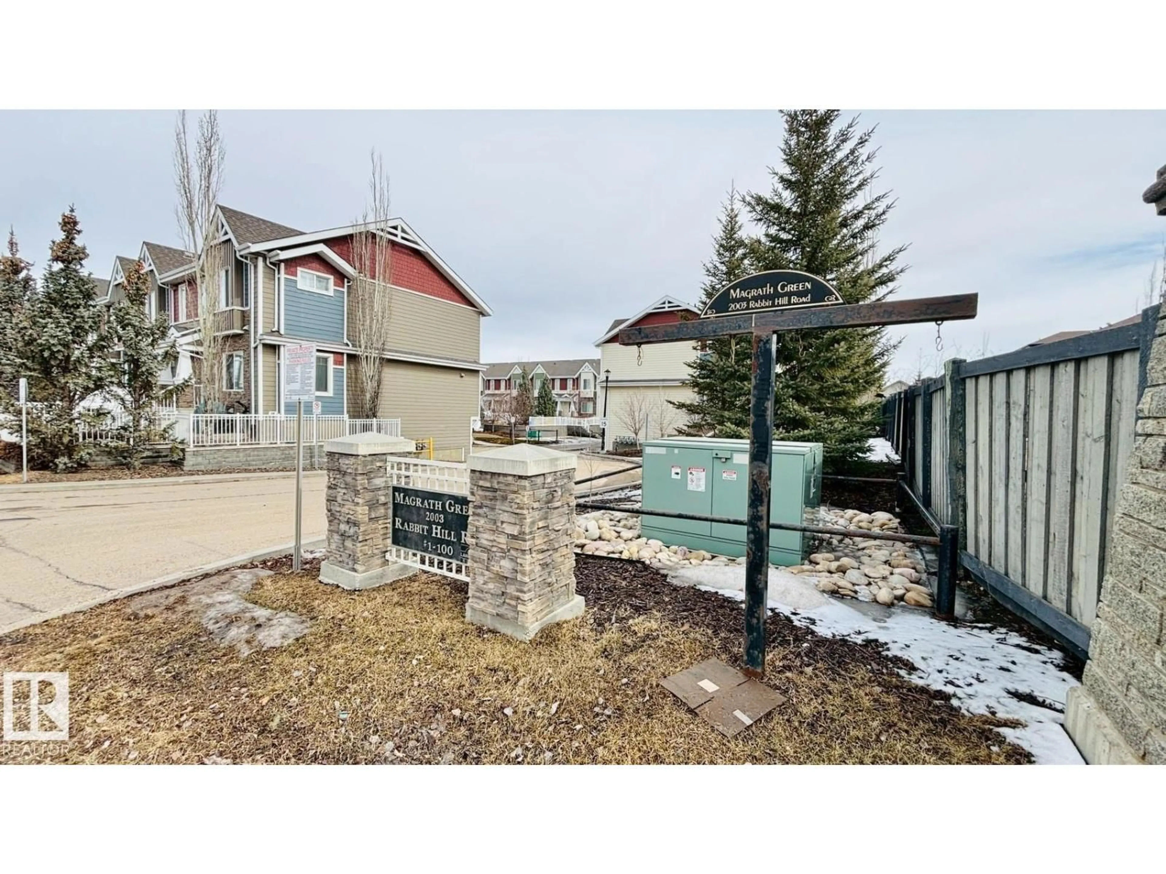 A pic from outside/outdoor area/front of a property/back of a property/a pic from drone, mountain view for 2003 - 16 RABBIT HILL RD, Edmonton Alberta T6R0R7