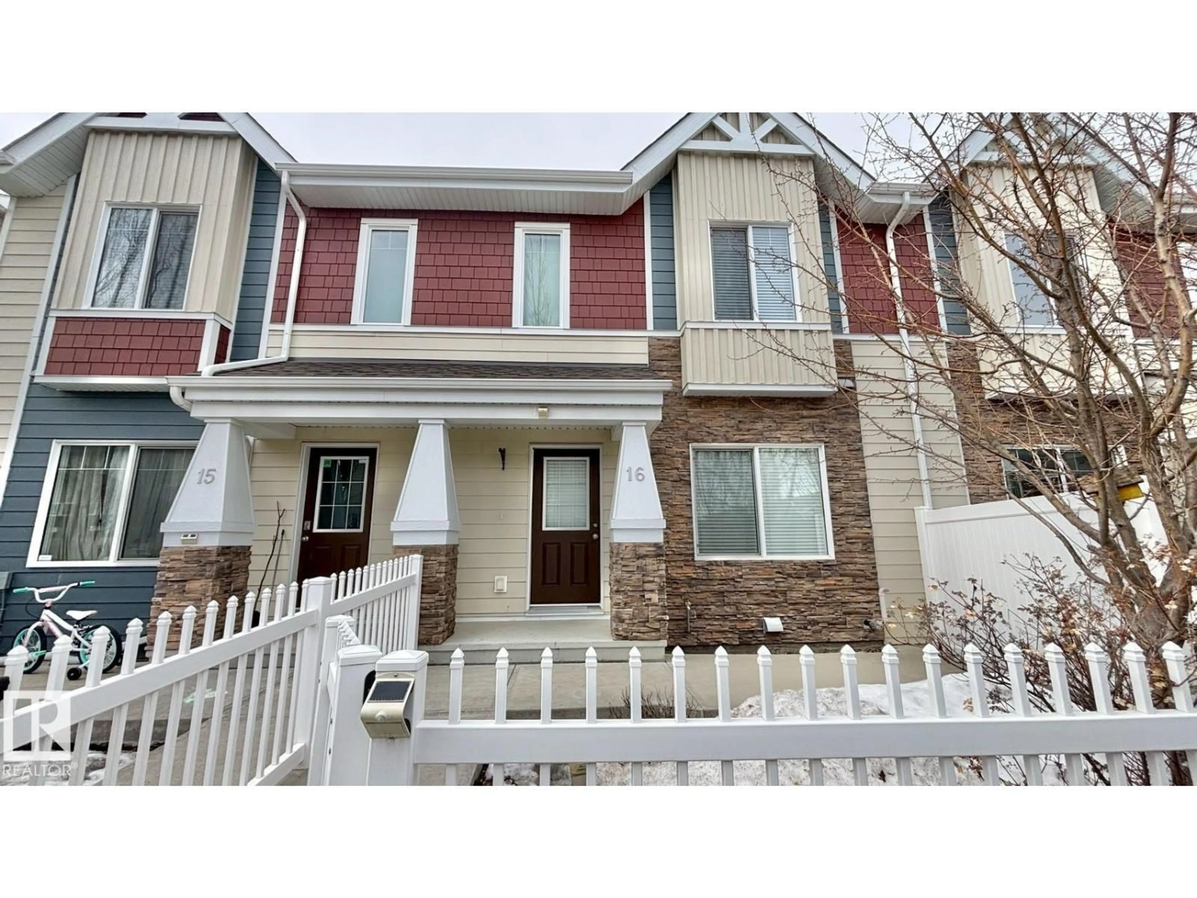 Home with vinyl exterior material, street for 2003 - 16 RABBIT HILL RD, Edmonton Alberta T6R0R7