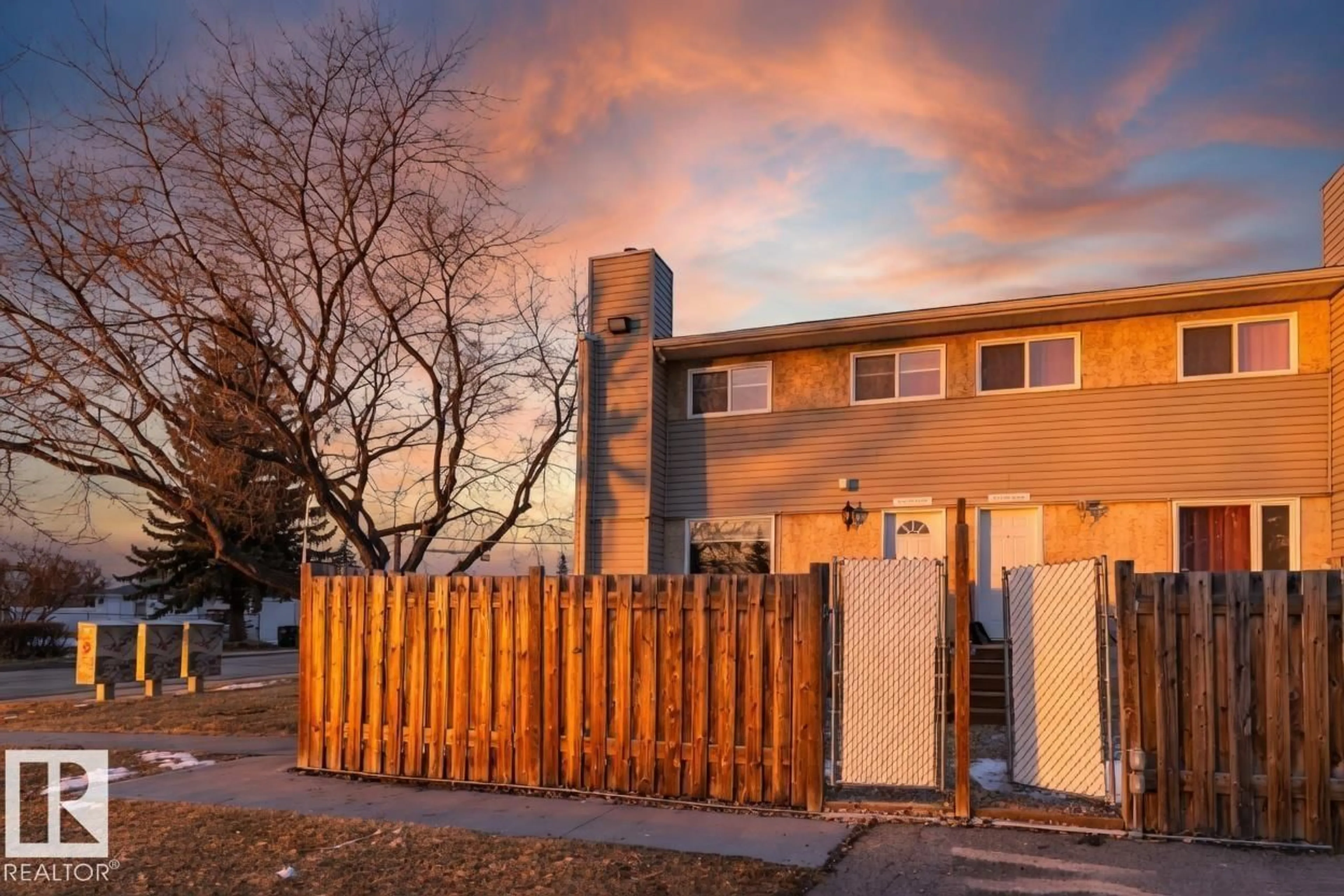 Unknown for 8620 38A AV, Edmonton Alberta T6K2Z9