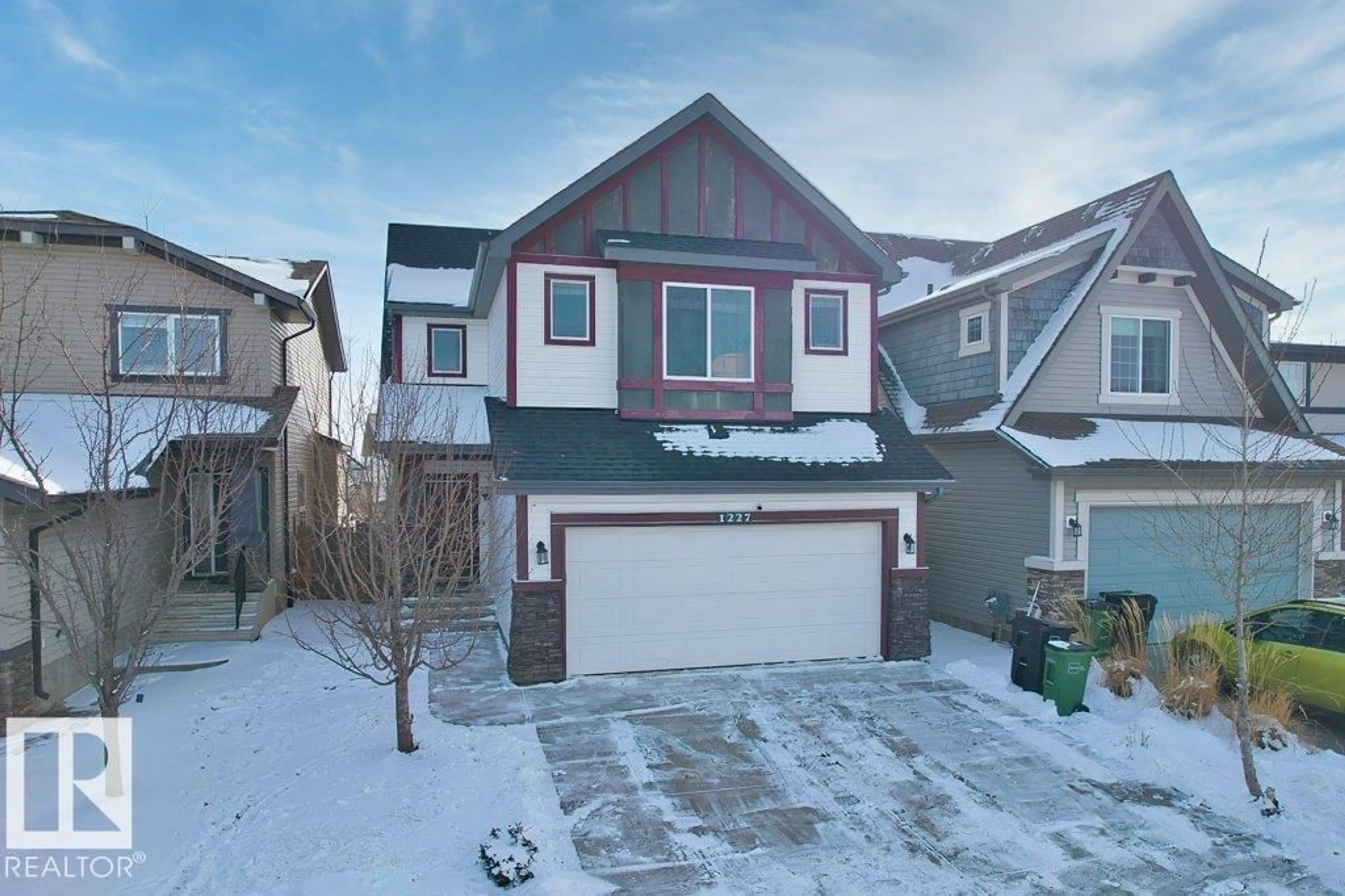 A pic from outside/outdoor area/front of a property/back of a property/a pic from drone, street for 1227 SECORD LANDING LD, Edmonton Alberta T5T4N3