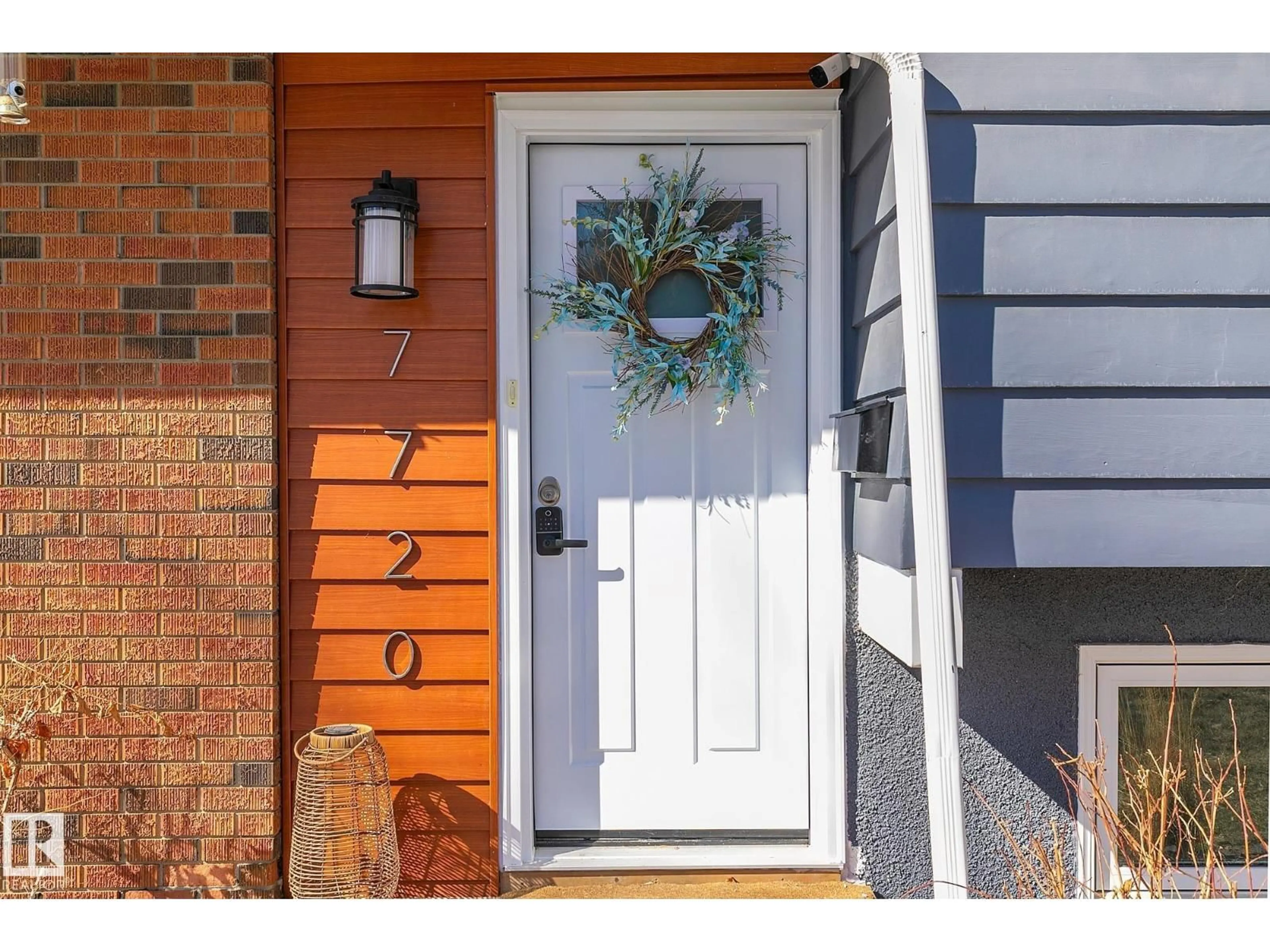 Unknown for 7720 158 ST, Edmonton Alberta T5R2B7