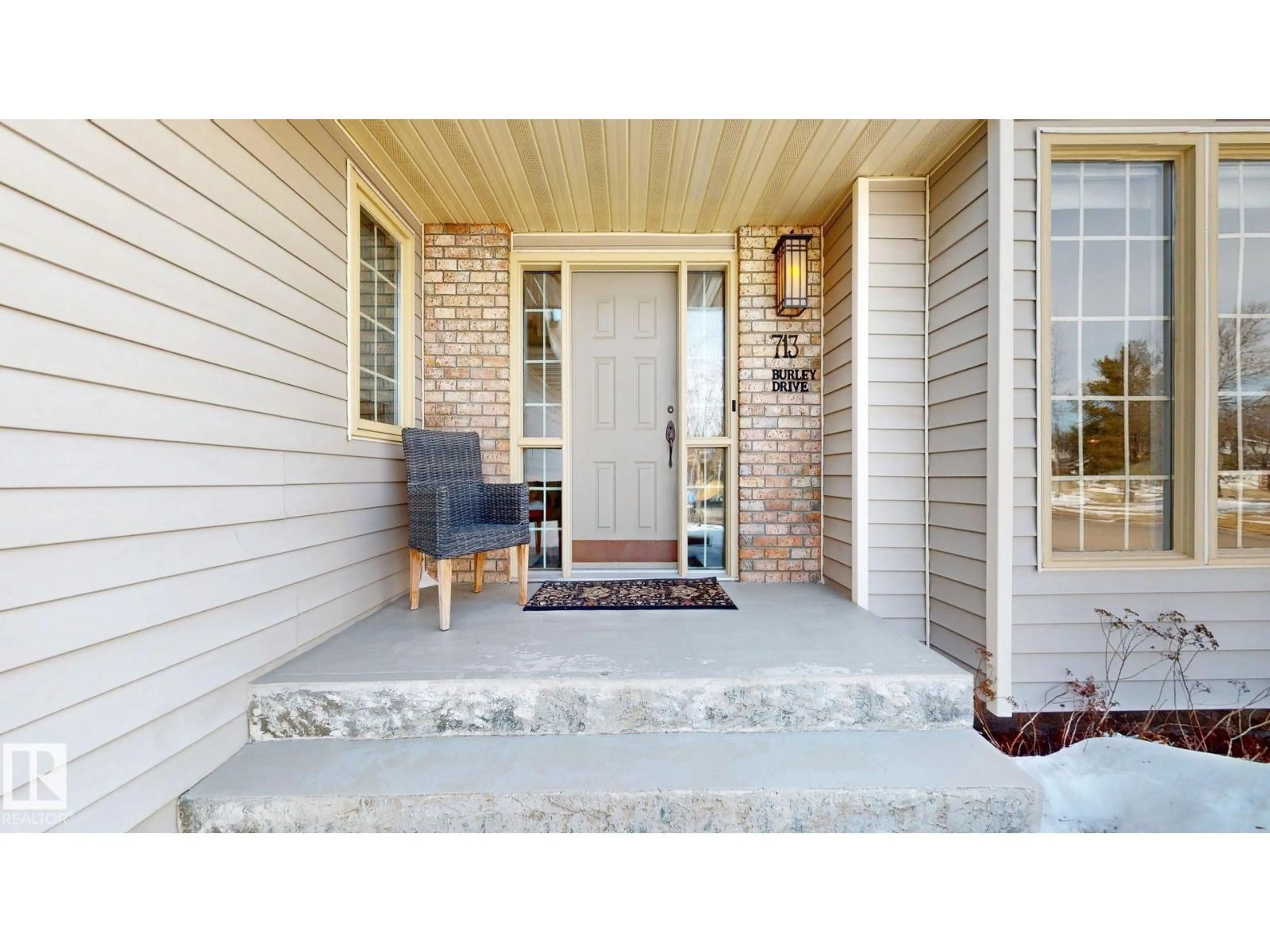 Unknown for 713 BURLEY DRIVE, Edmonton Alberta T6R1W7