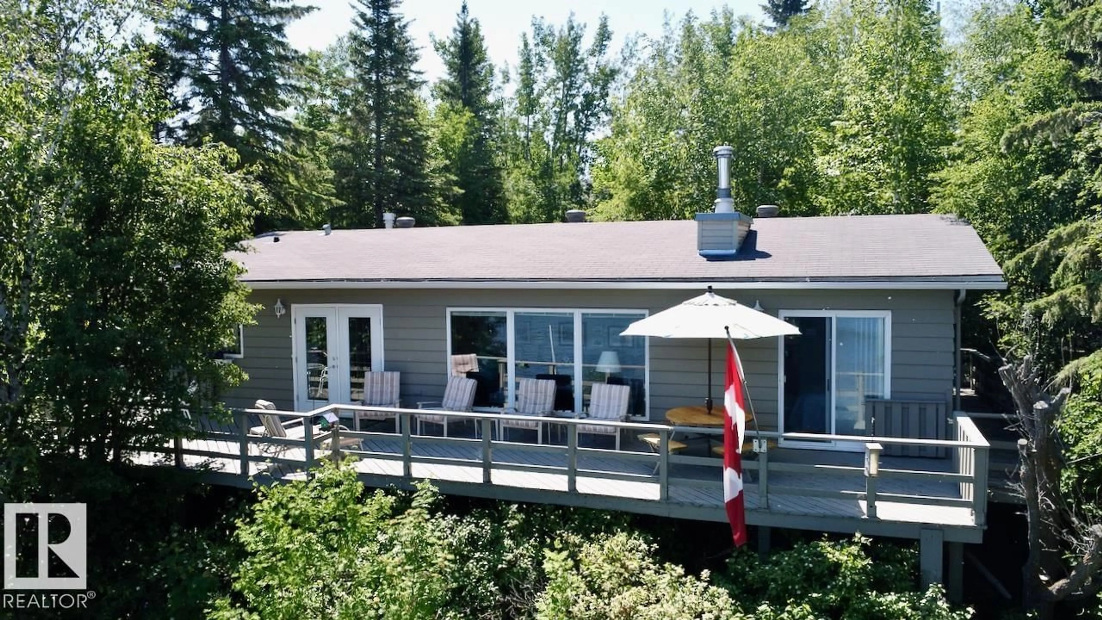 Patio, water/lake/river/ocean view for 52515 - 19A RGE RD 52, Rural Parkland County Alberta T0E2B0