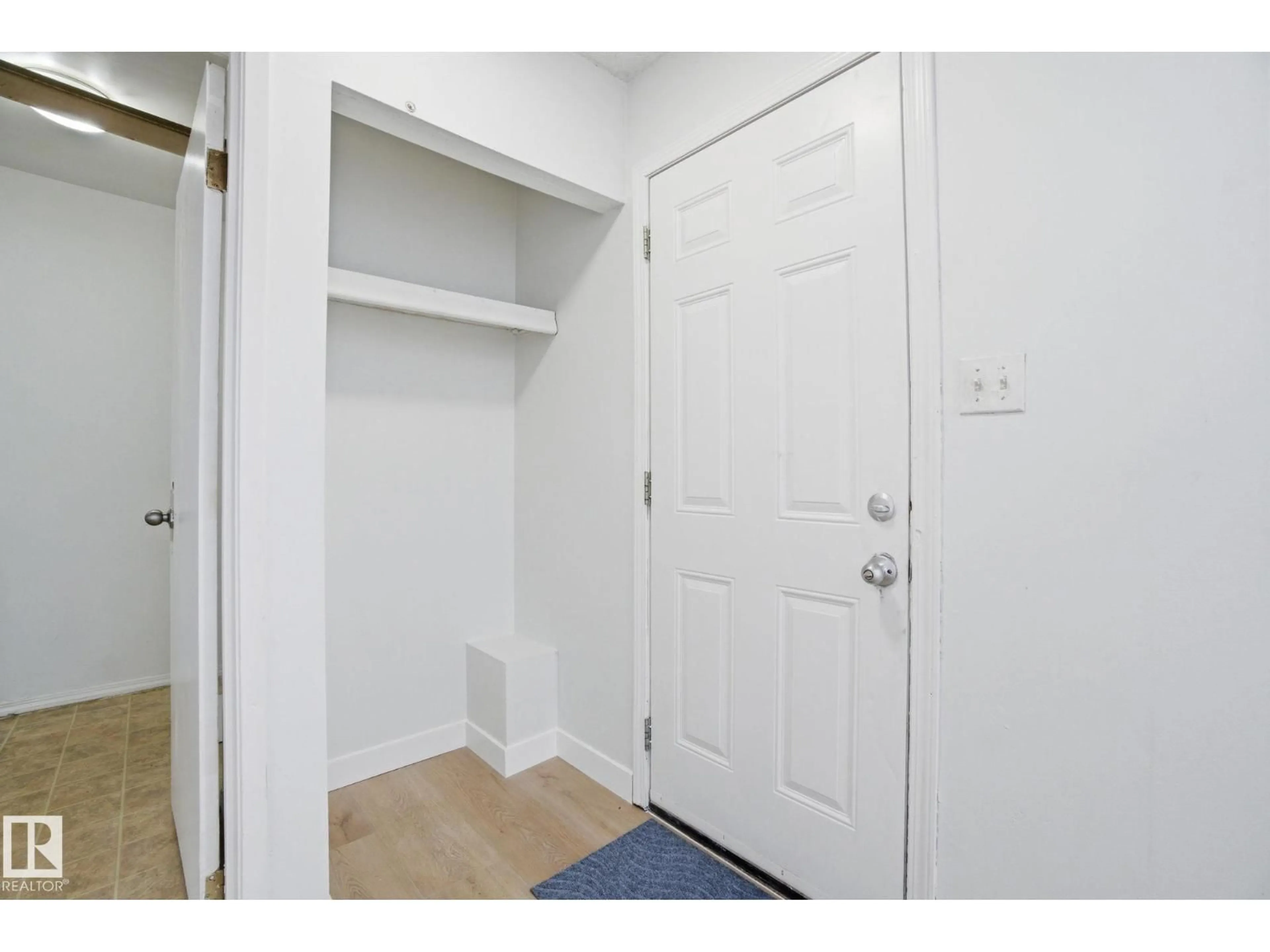 Indoor entryway for #308 - 2908 116A AV, Edmonton Alberta T5W4R7