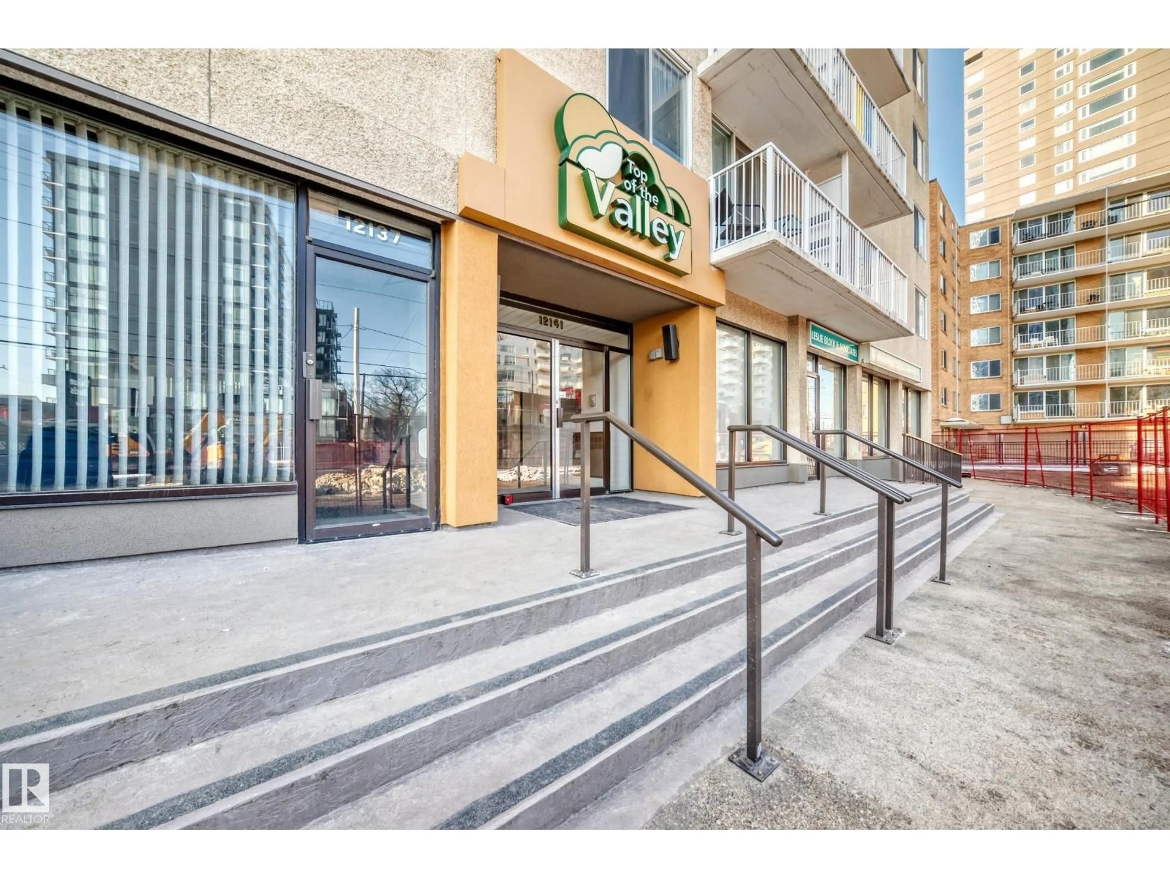 Indoor foyer for 1107 - 12141 JASPER AV, Edmonton Alberta T5K0H2