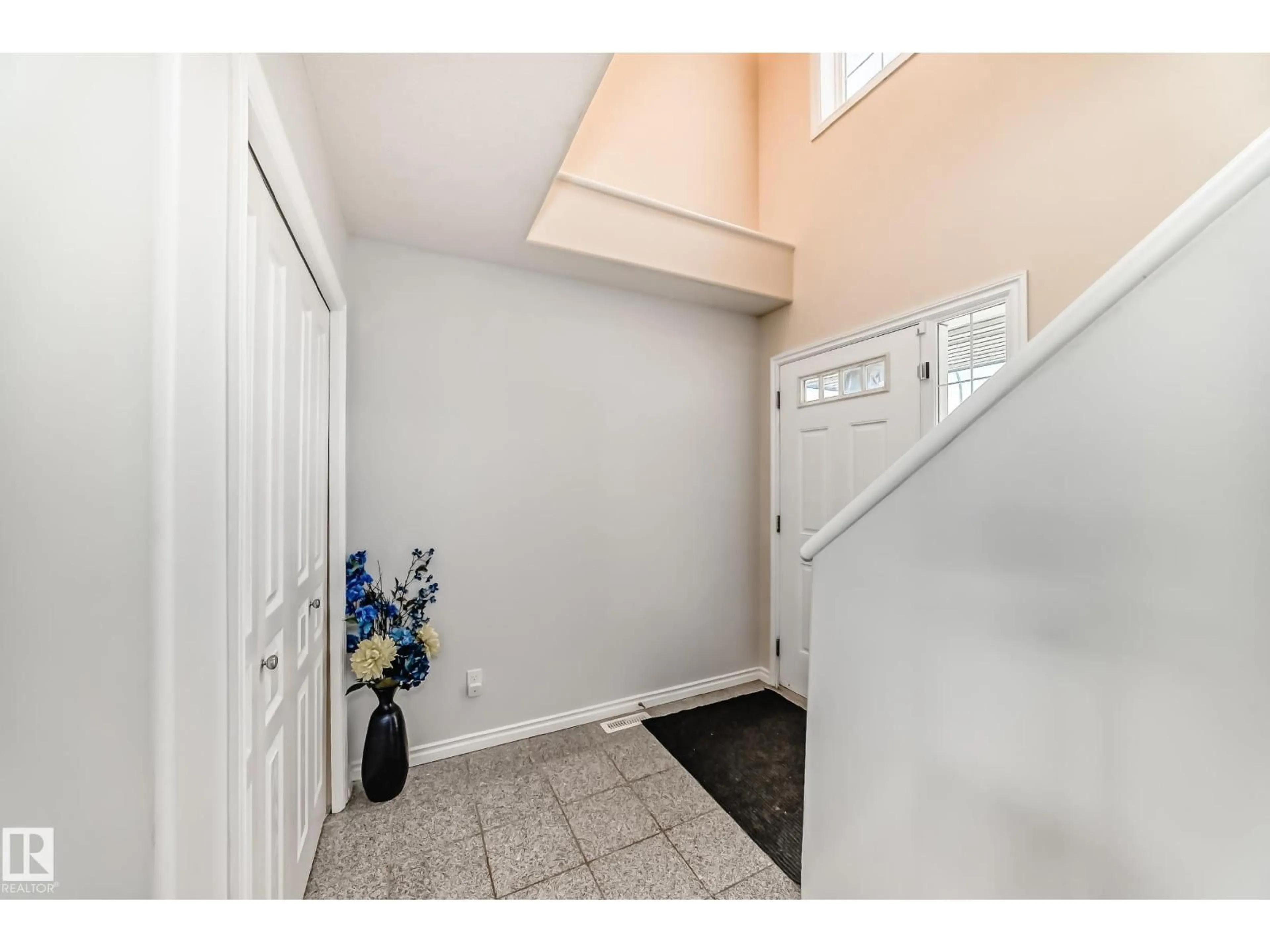 Indoor entryway for 6003 48 AV, Beaumont Alberta T4X0A3