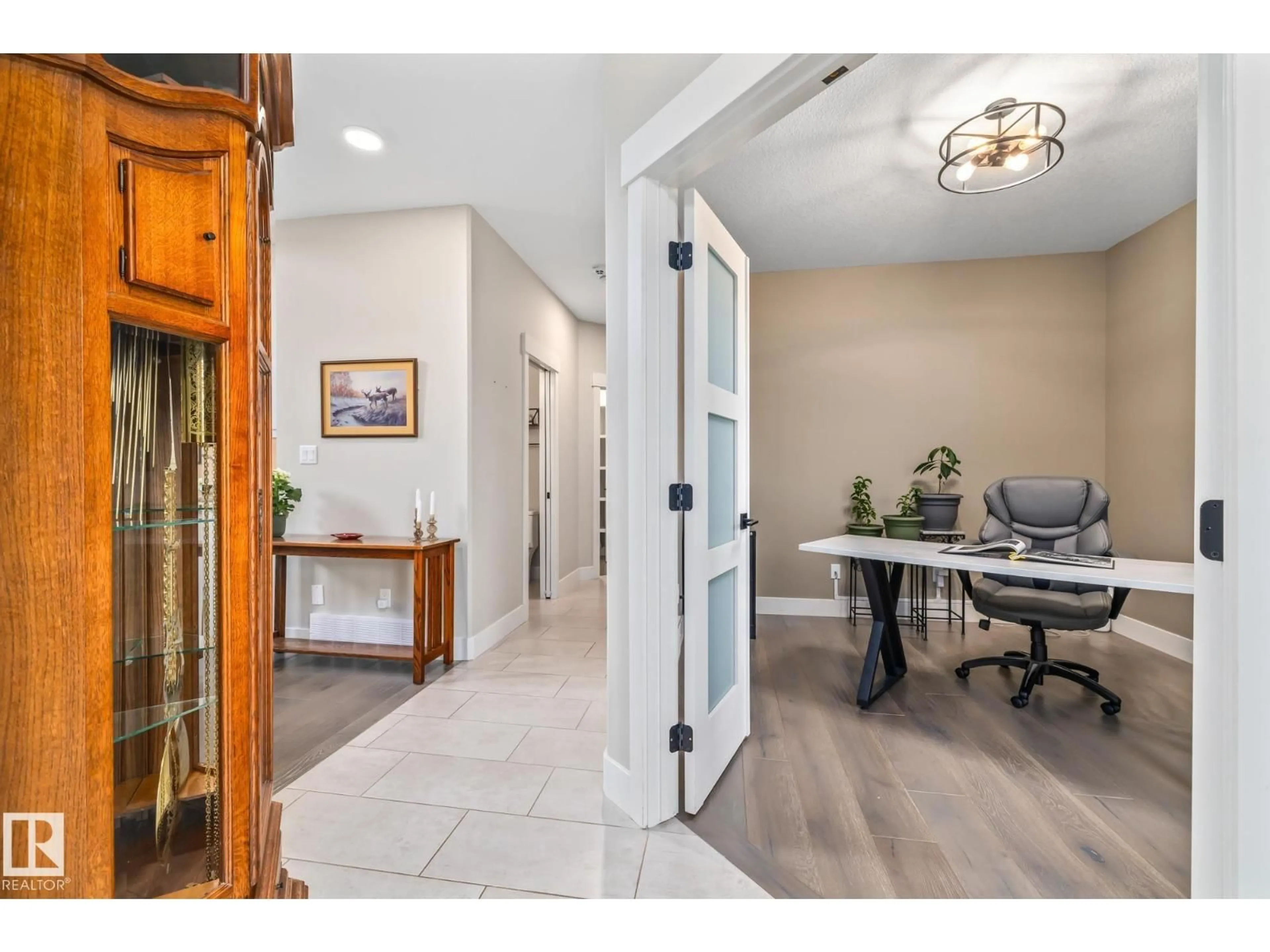 Indoor entryway for 1759 TANAGER CL, Edmonton Alberta T5S0N2