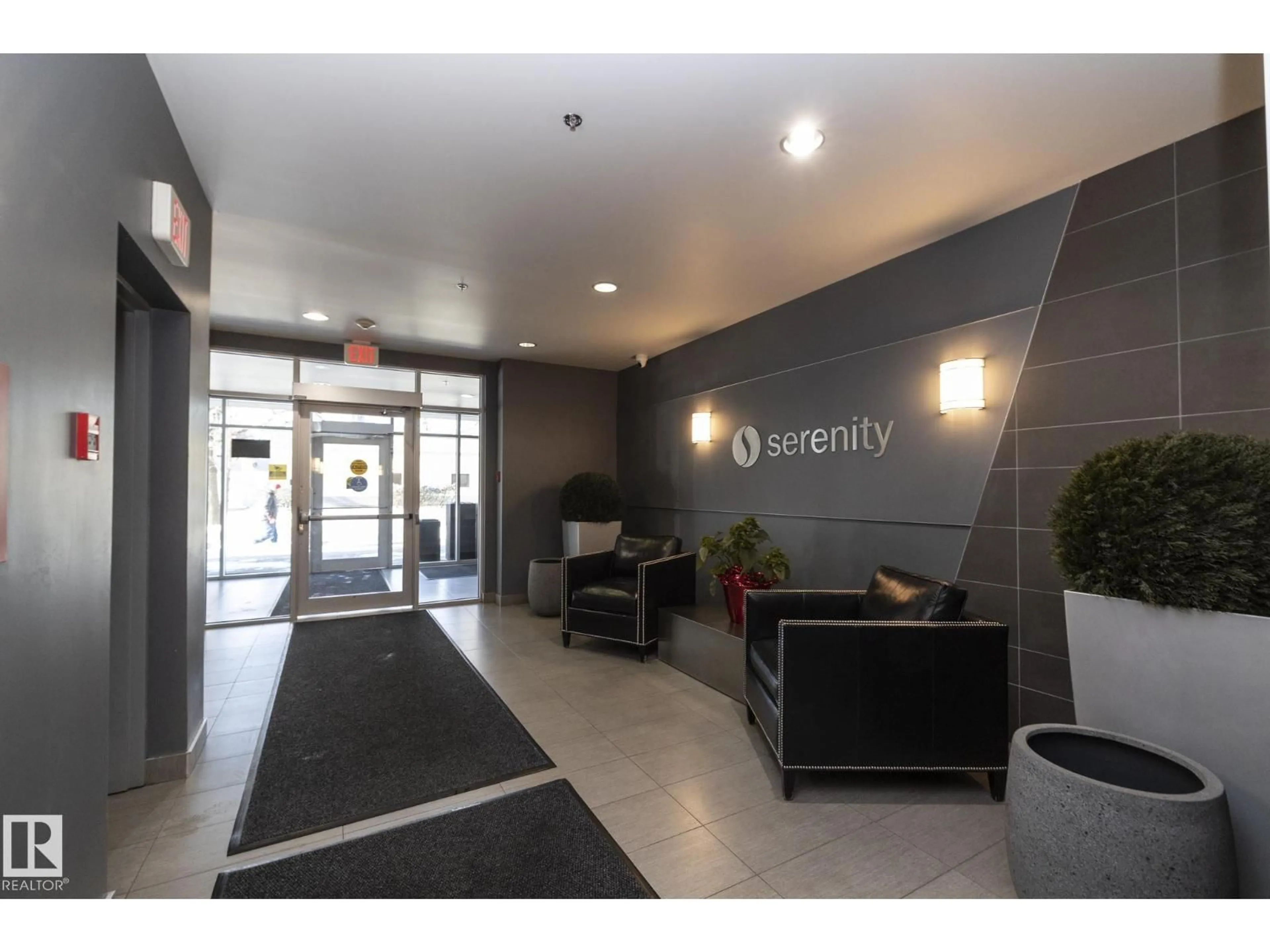 Lobby for 707 - 10055 118 ST, Edmonton Alberta T5K0C1