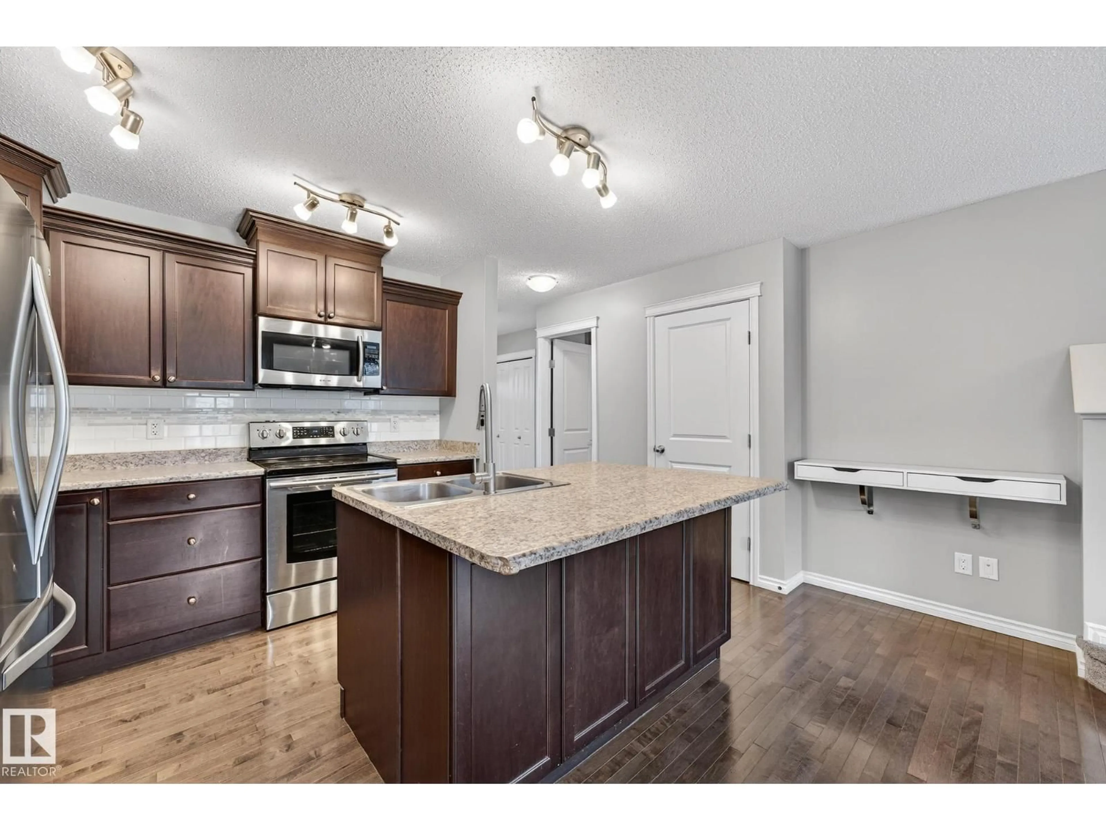 Open concept kitchen, unknown for 21406 94A AV, Edmonton Alberta T5T5X9