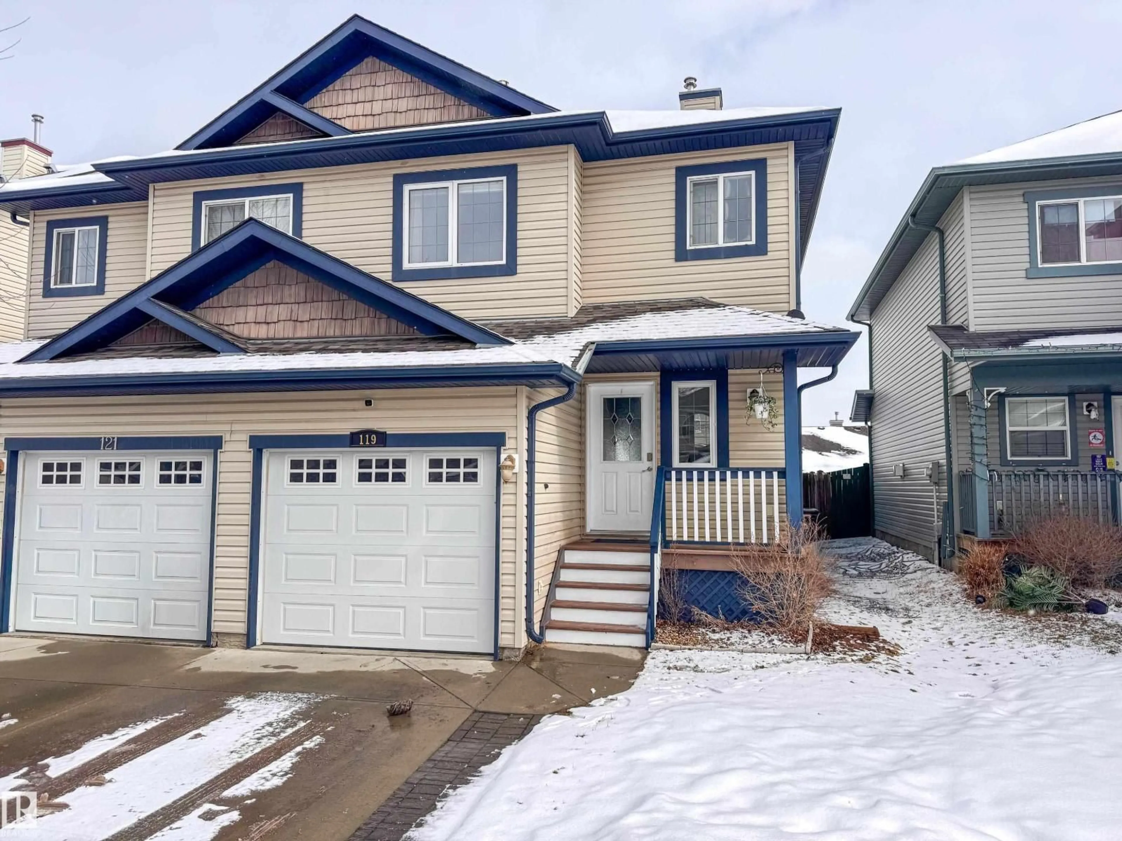 Home with vinyl exterior material, street for 119 GALLOWAY WD, Fort Saskatchewan Alberta T8L0B9