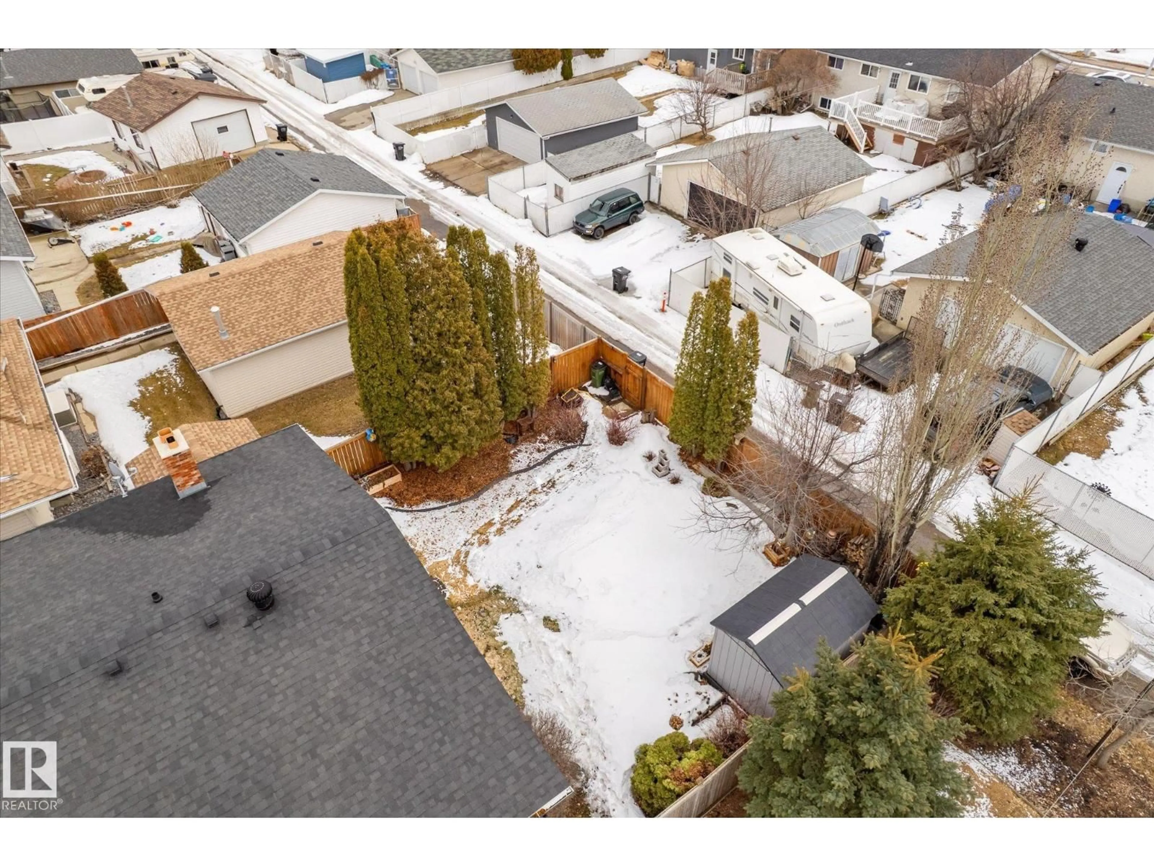 A pic from outside/outdoor area/front of a property/back of a property/a pic from drone, unknown for NW - 8427 152B AV, Edmonton Alberta T5E6G1