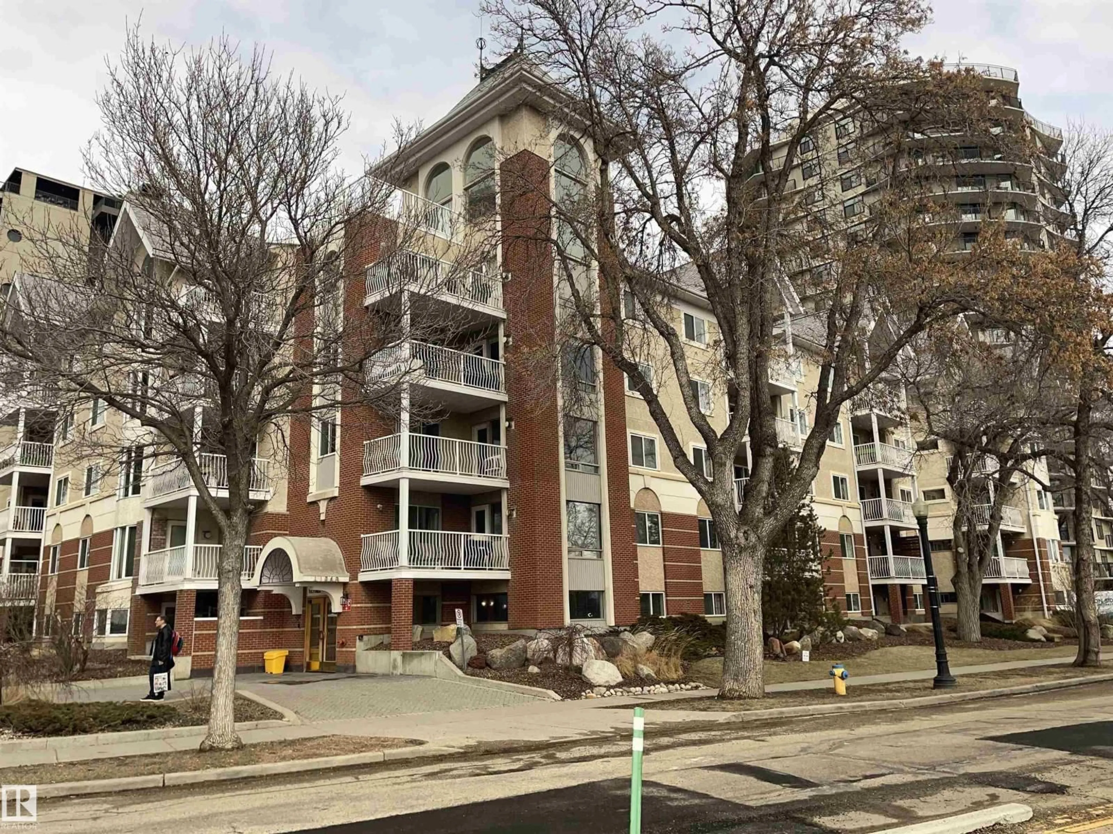 A pic from outside/outdoor area/front of a property/back of a property/a pic from drone, street for 305 - 11716 100 AV, Edmonton Alberta T5K2G3