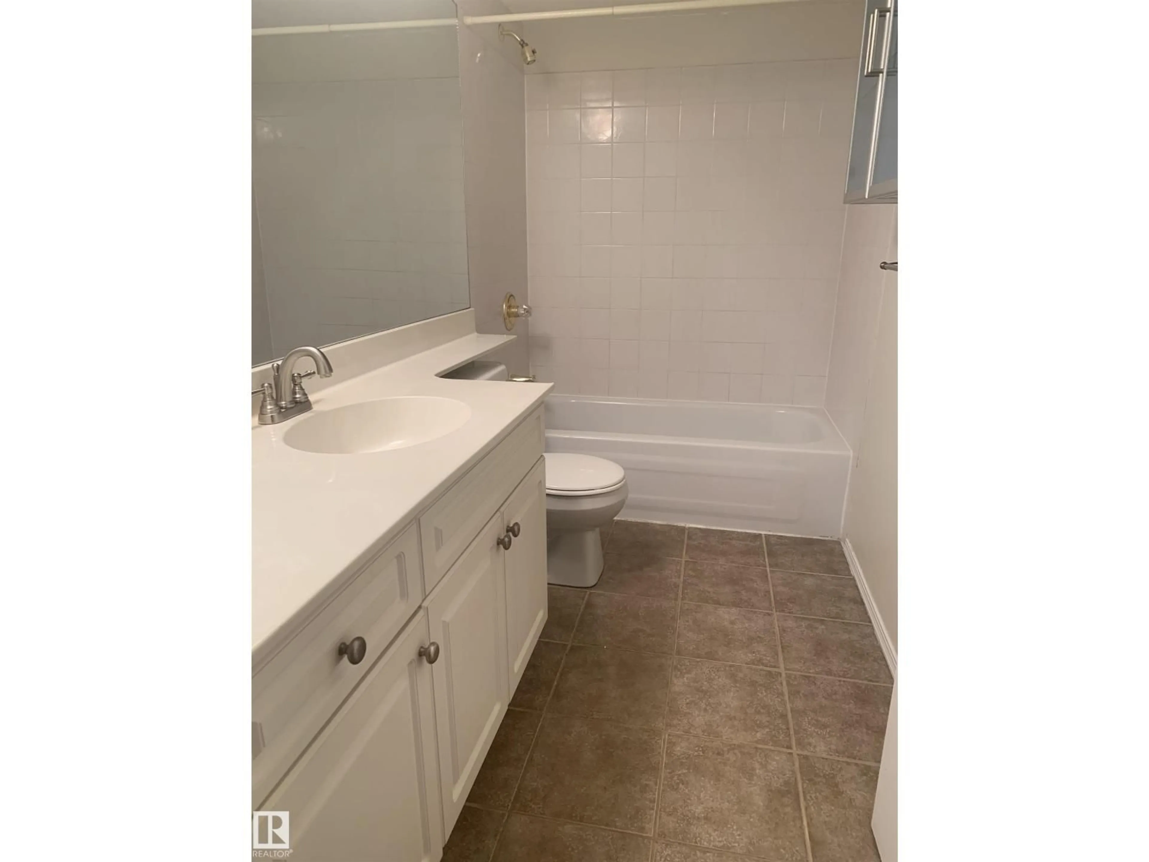 Standard bathroom, ceramic/tile floor for 305 - 11716 100 AV, Edmonton Alberta T5K2G3