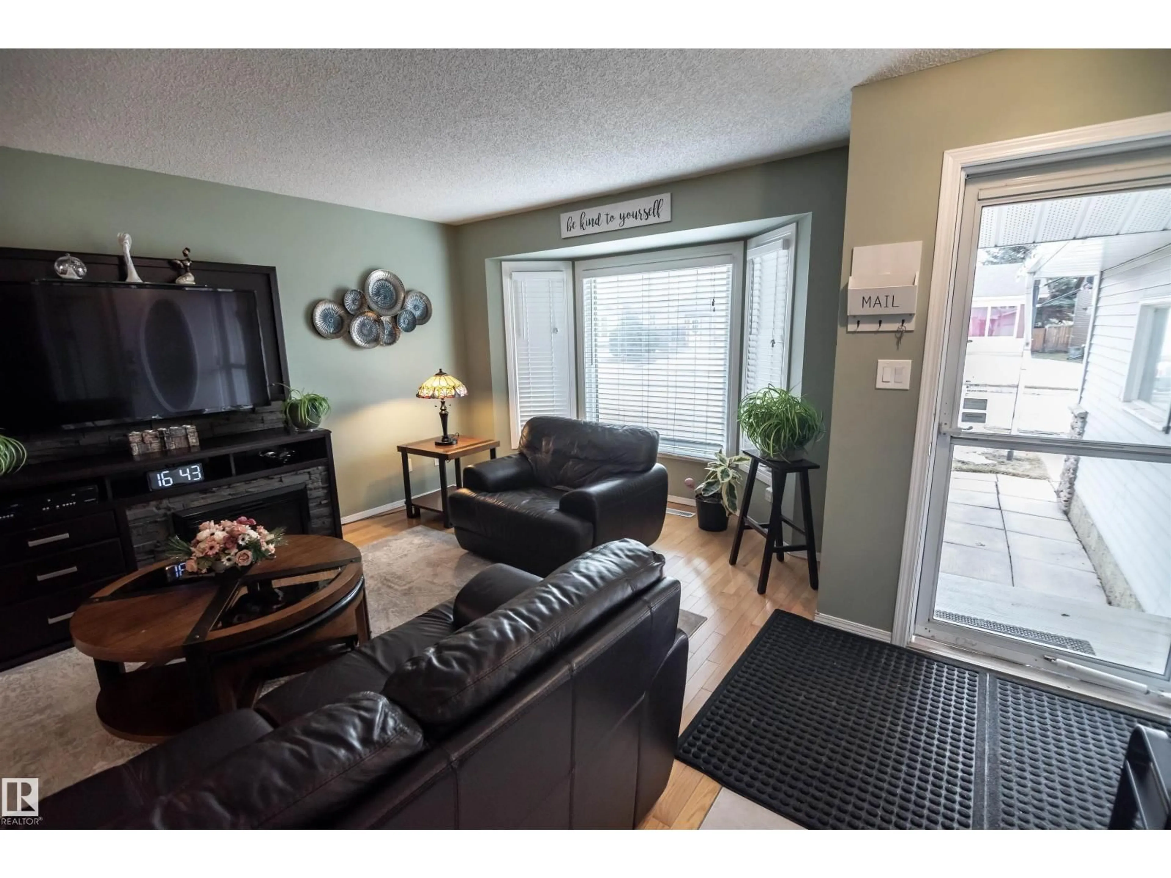 Living room with furniture, unknown for 18 MATHIAS AV, Spruce Grove Alberta T7X2S2