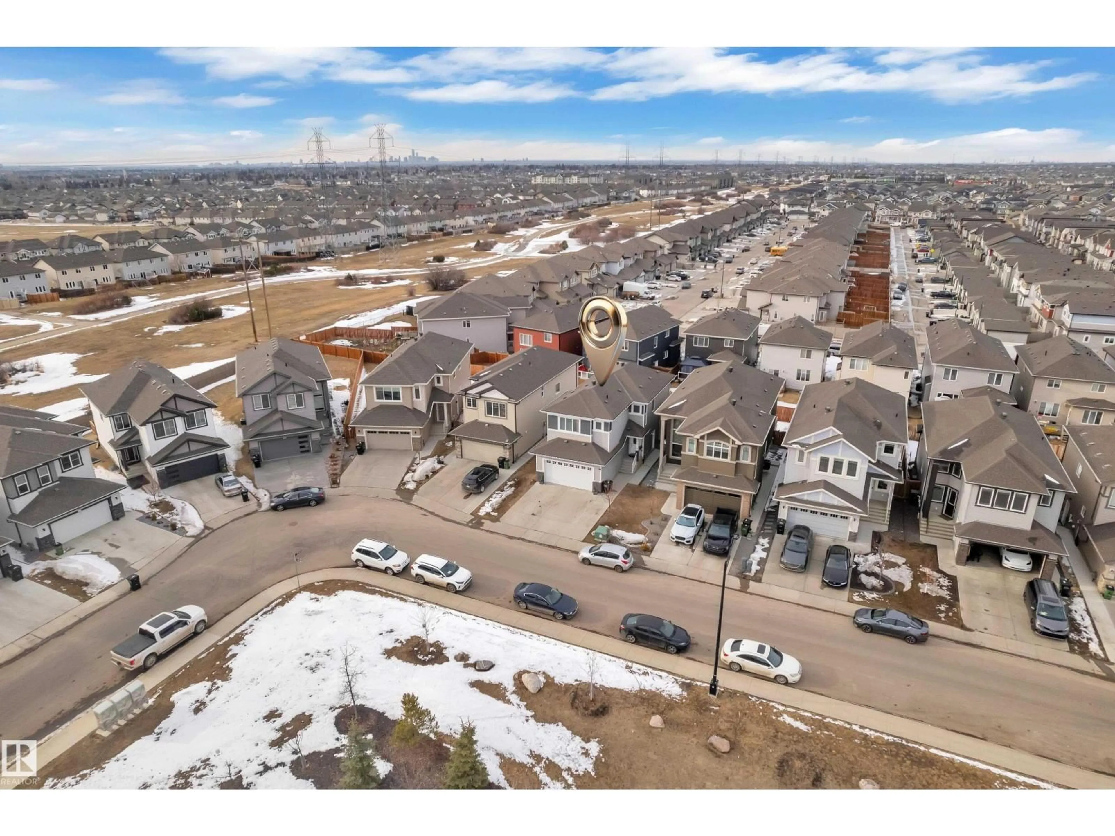 A pic from outside/outdoor area/front of a property/back of a property/a pic from drone, street for 2630 16A AVE NW, Edmonton Alberta T6T2H6