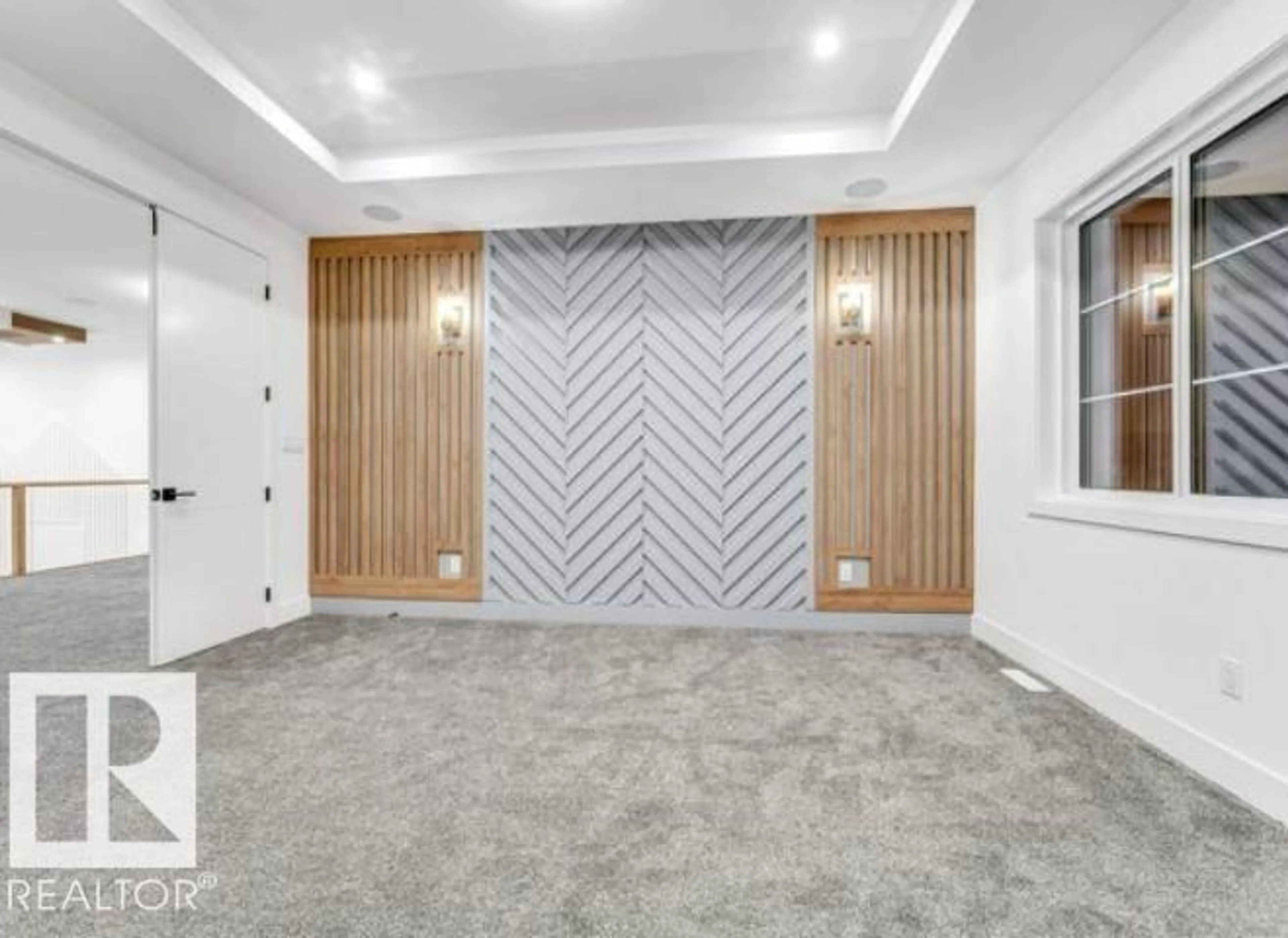 Unknown for 8418 MAYDAY LI, Edmonton Alberta T6X2H6