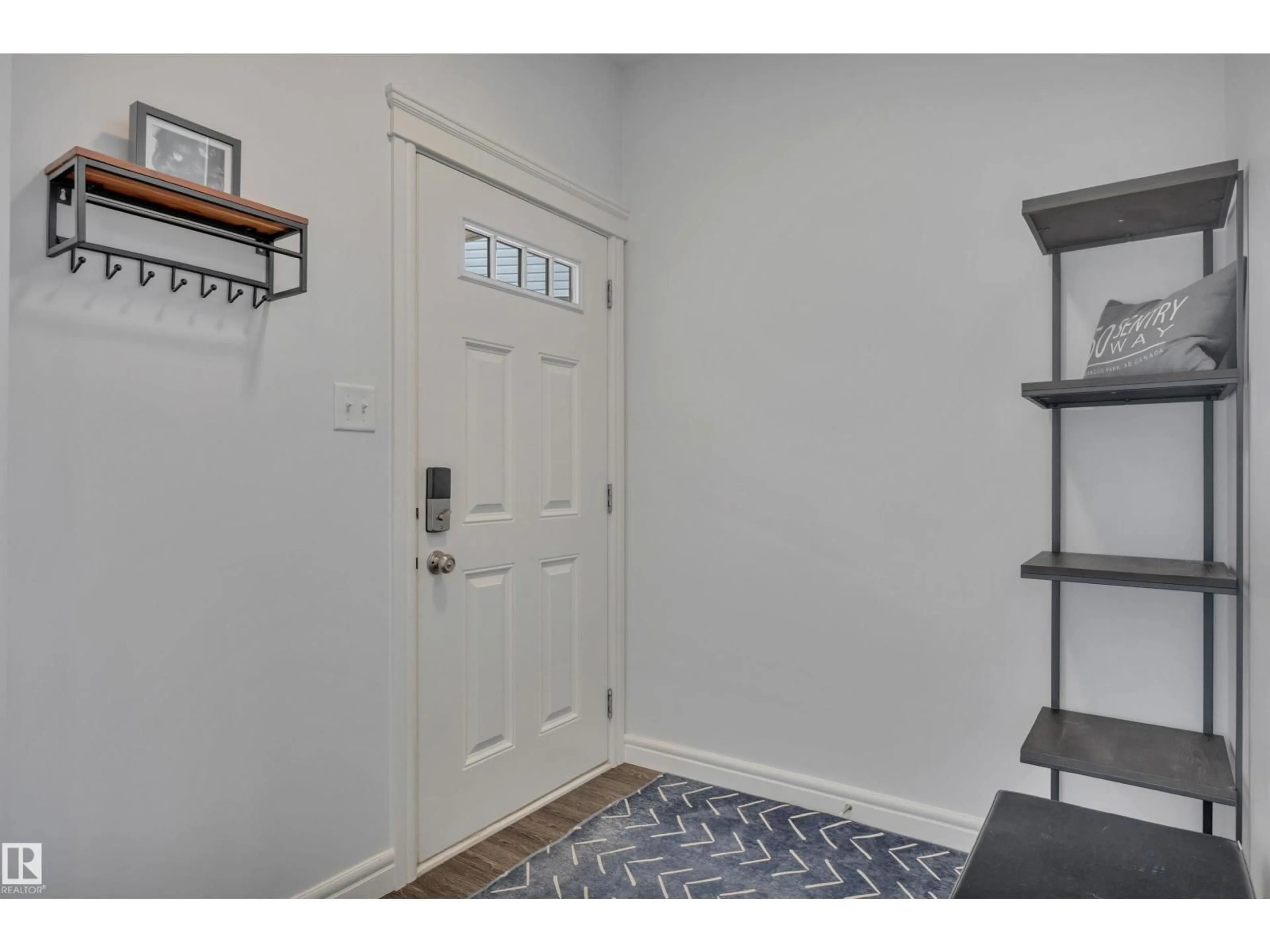 Indoor entryway for 50 SENTRY WY, Sherwood Park Alberta T8H1A9