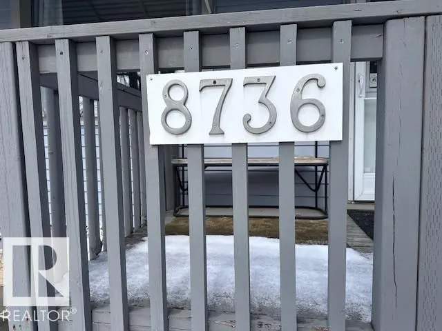 8736 76 AV, Edmonton 3
