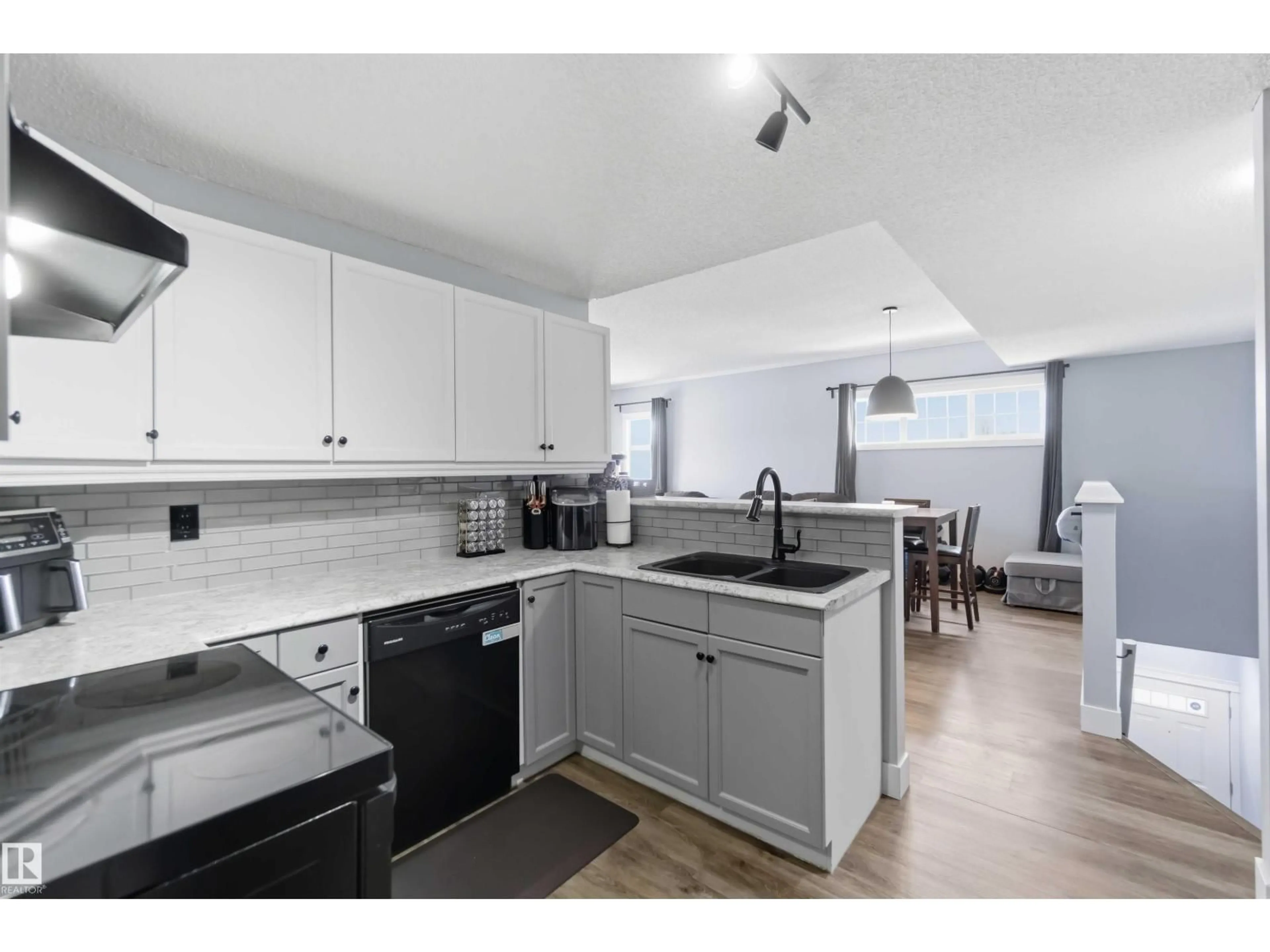 Open concept kitchen, unknown for SW - #11 1179 SUMMERSIDE DR, Edmonton Alberta T6X1K1