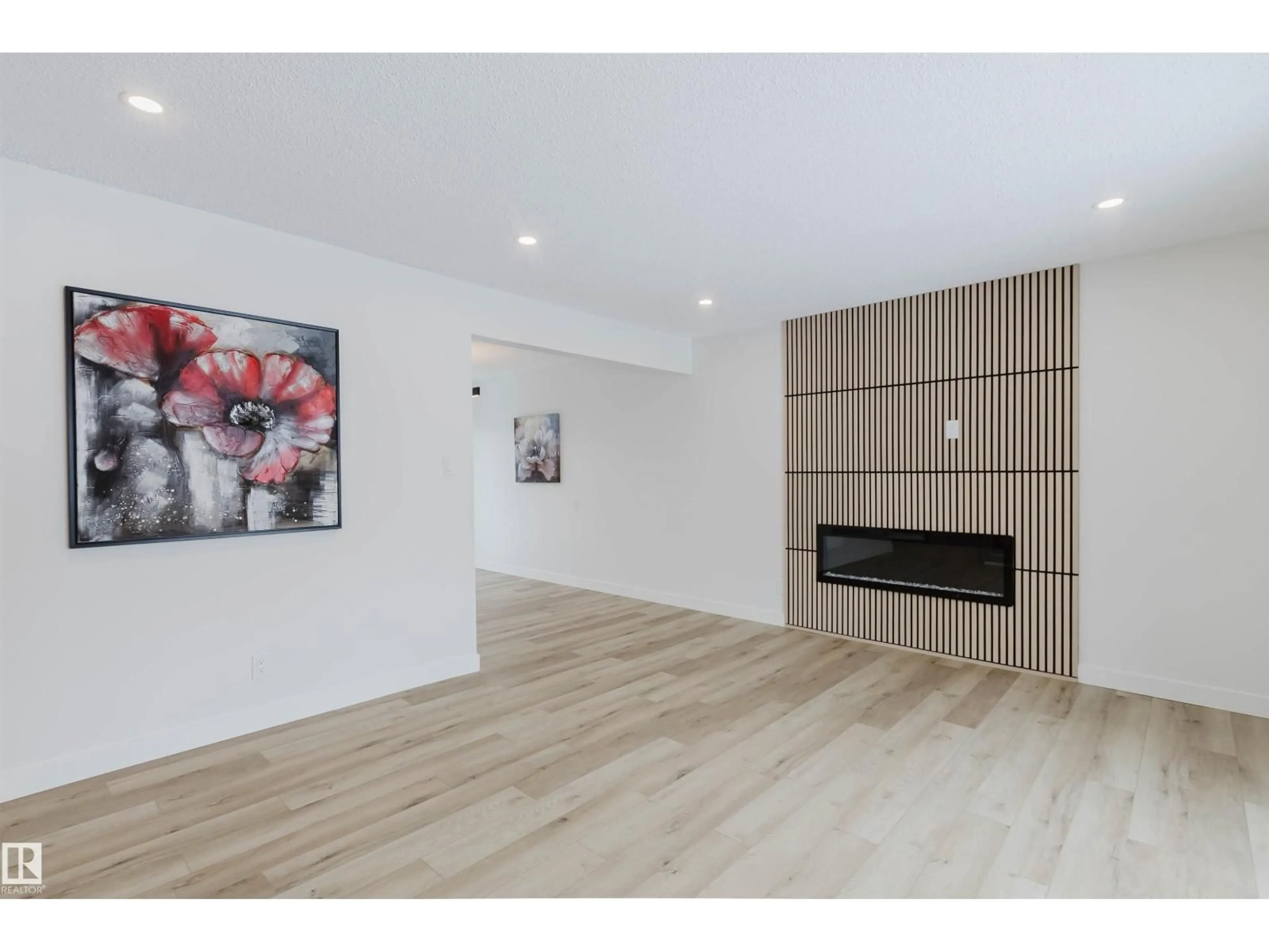 A pic of a room for 11528 42 AV, Edmonton Alberta T6J0W5