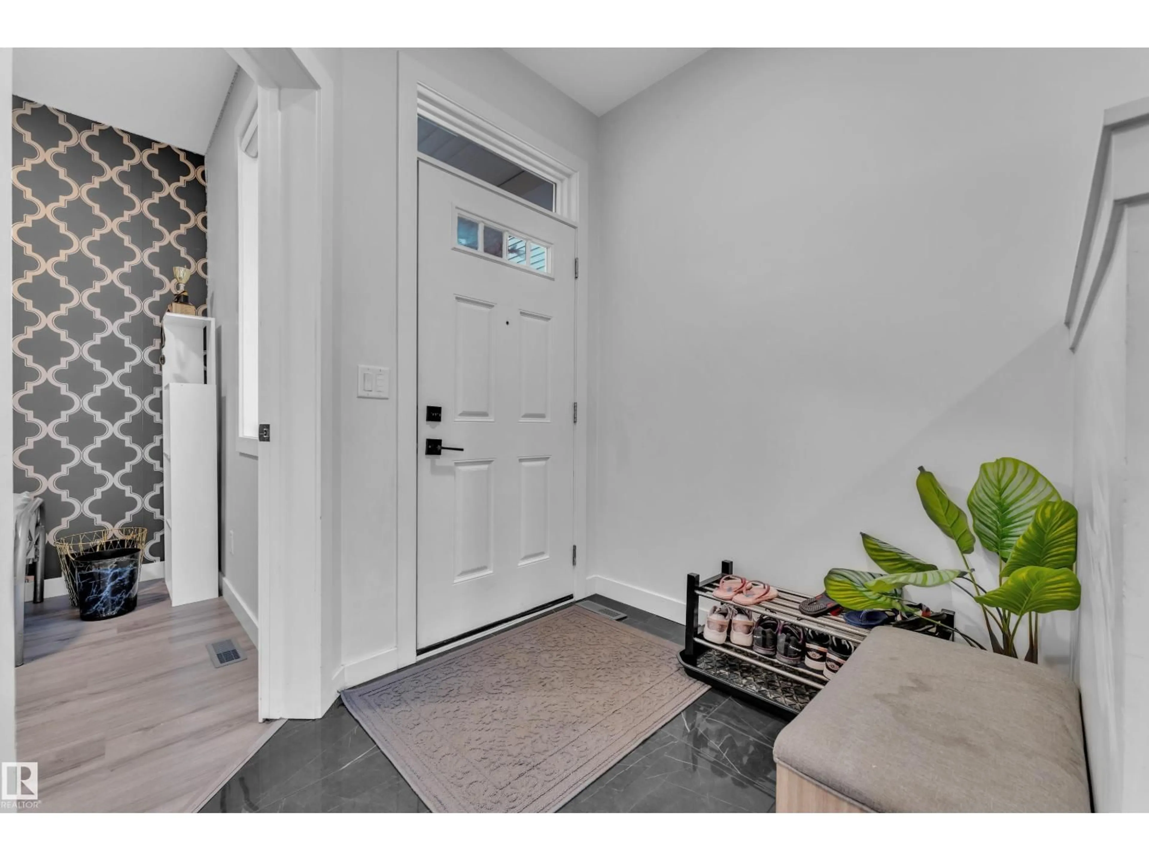 Indoor entryway for 5213 22A AV, Edmonton Alberta T6X2Y1