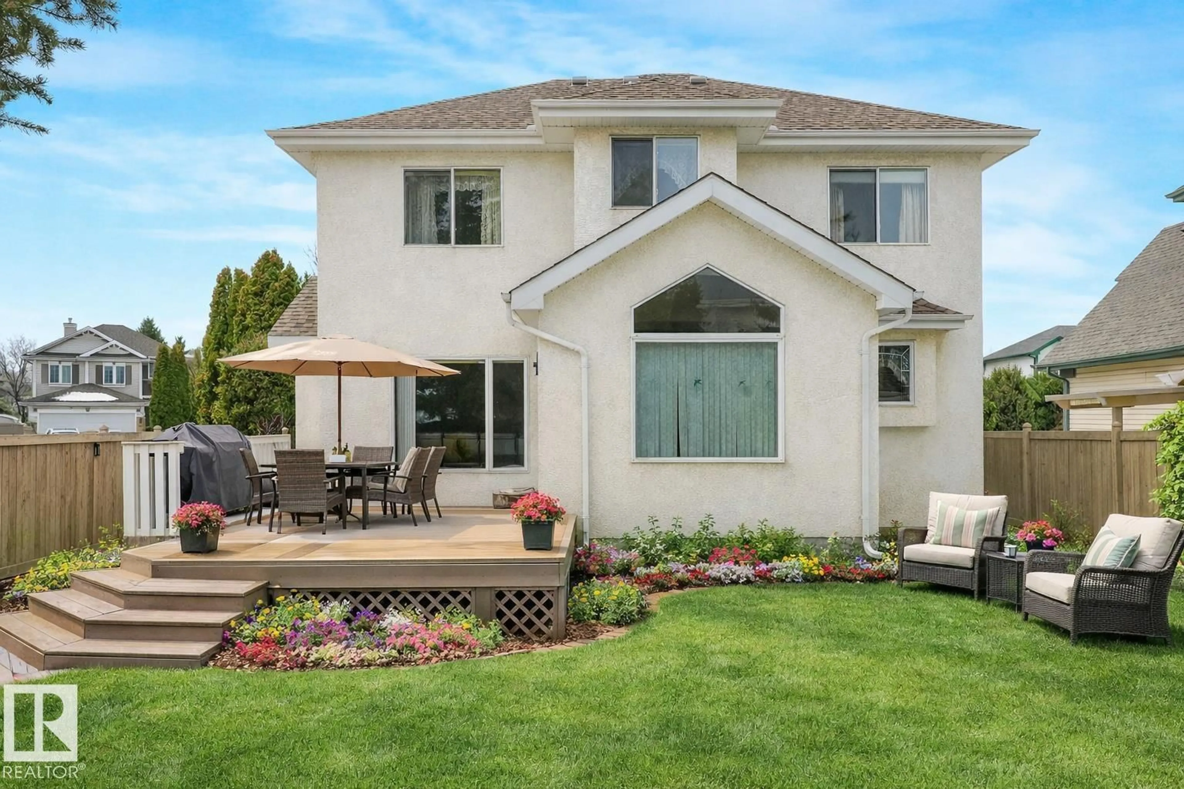 Home with vinyl exterior material, street for 11704 11 AV, Edmonton Alberta T6J7C3