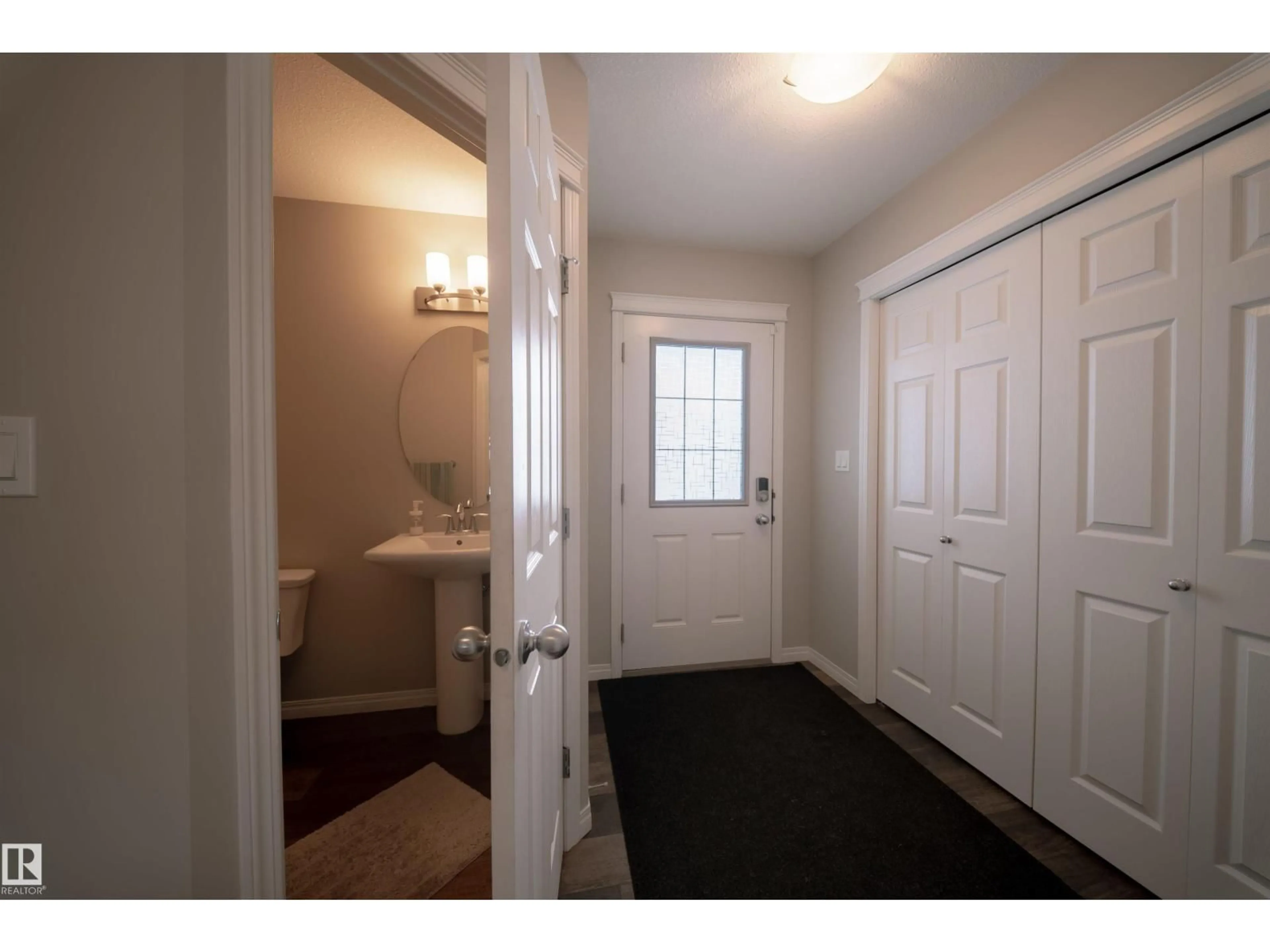 Indoor entryway for SW - 2132 52 ST, Edmonton Alberta T6X1Z7