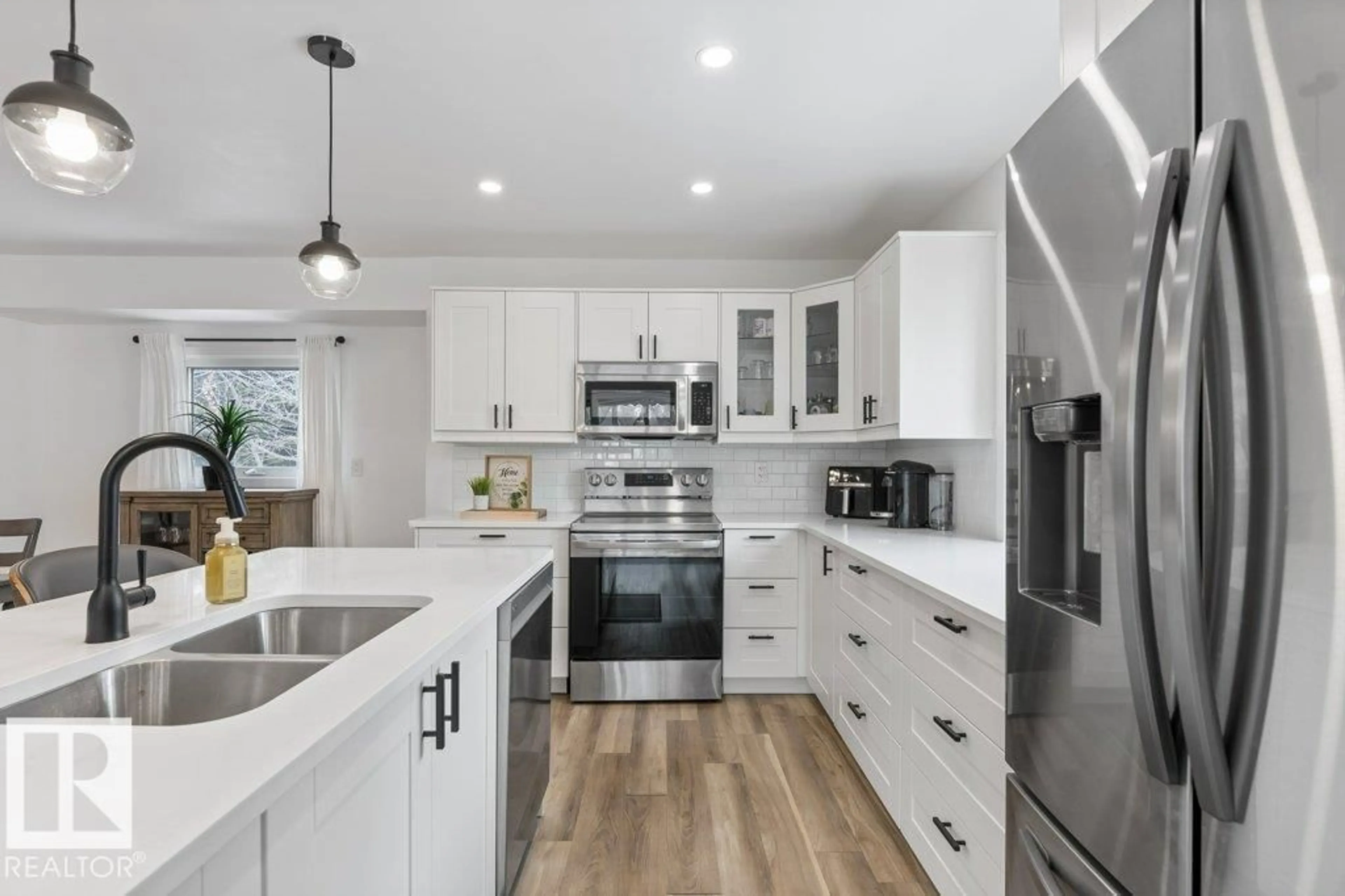 Open concept kitchen, unknown for 12 ABEL PL, St. Albert Alberta T8N2Z5