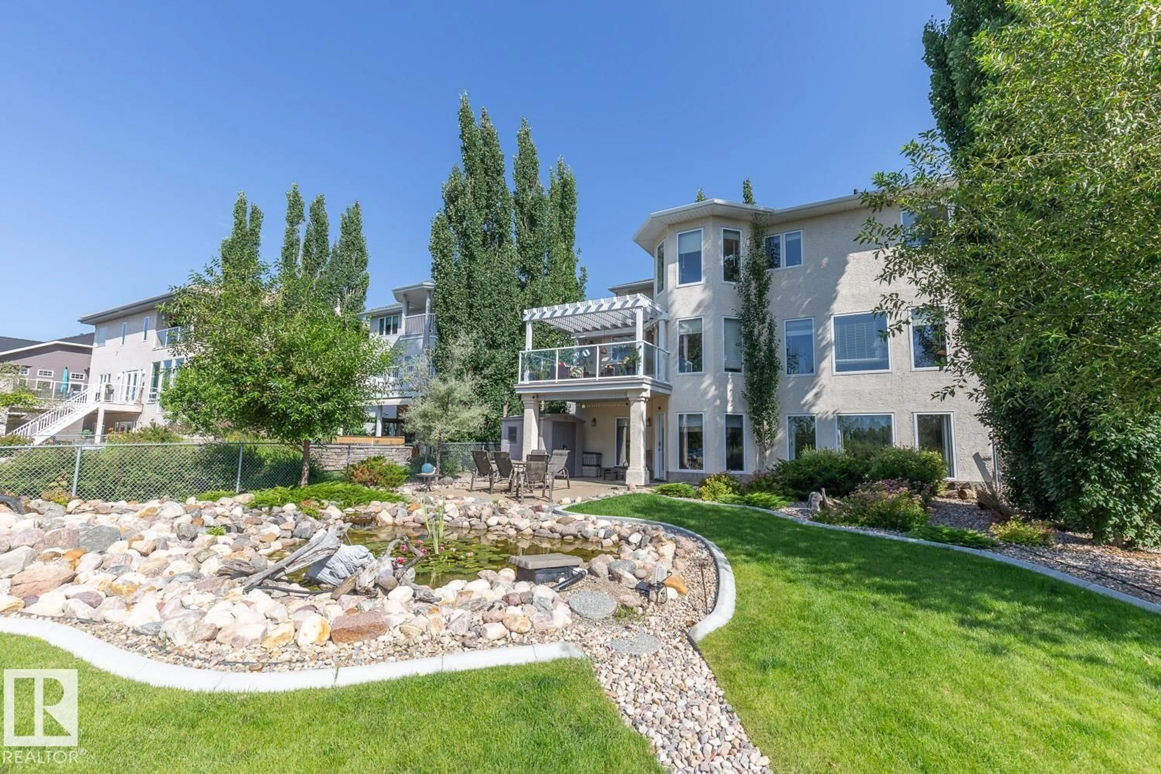 A pic from outside/outdoor area/front of a property/back of a property/a pic from drone, unknown for 120 HIGHLAND DR, Sherwood Park Alberta T8A6E4