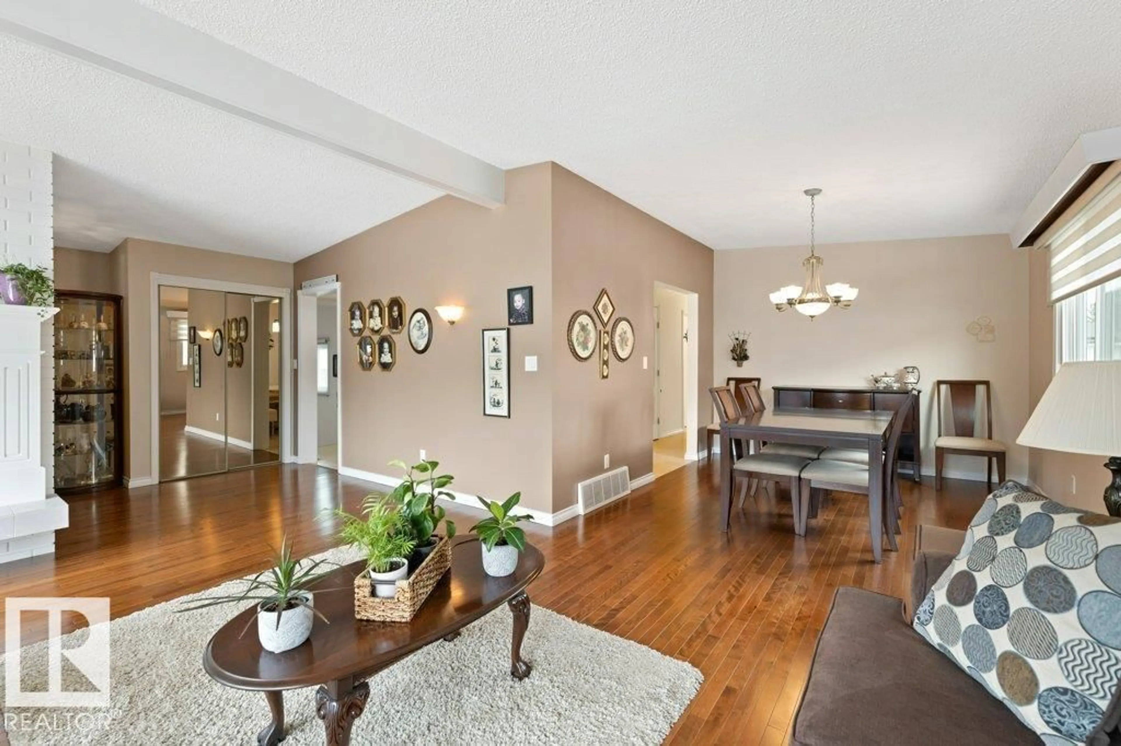 Dining room, wood/laminate floor for 9512 147 AV, Edmonton Alberta T5E2K6