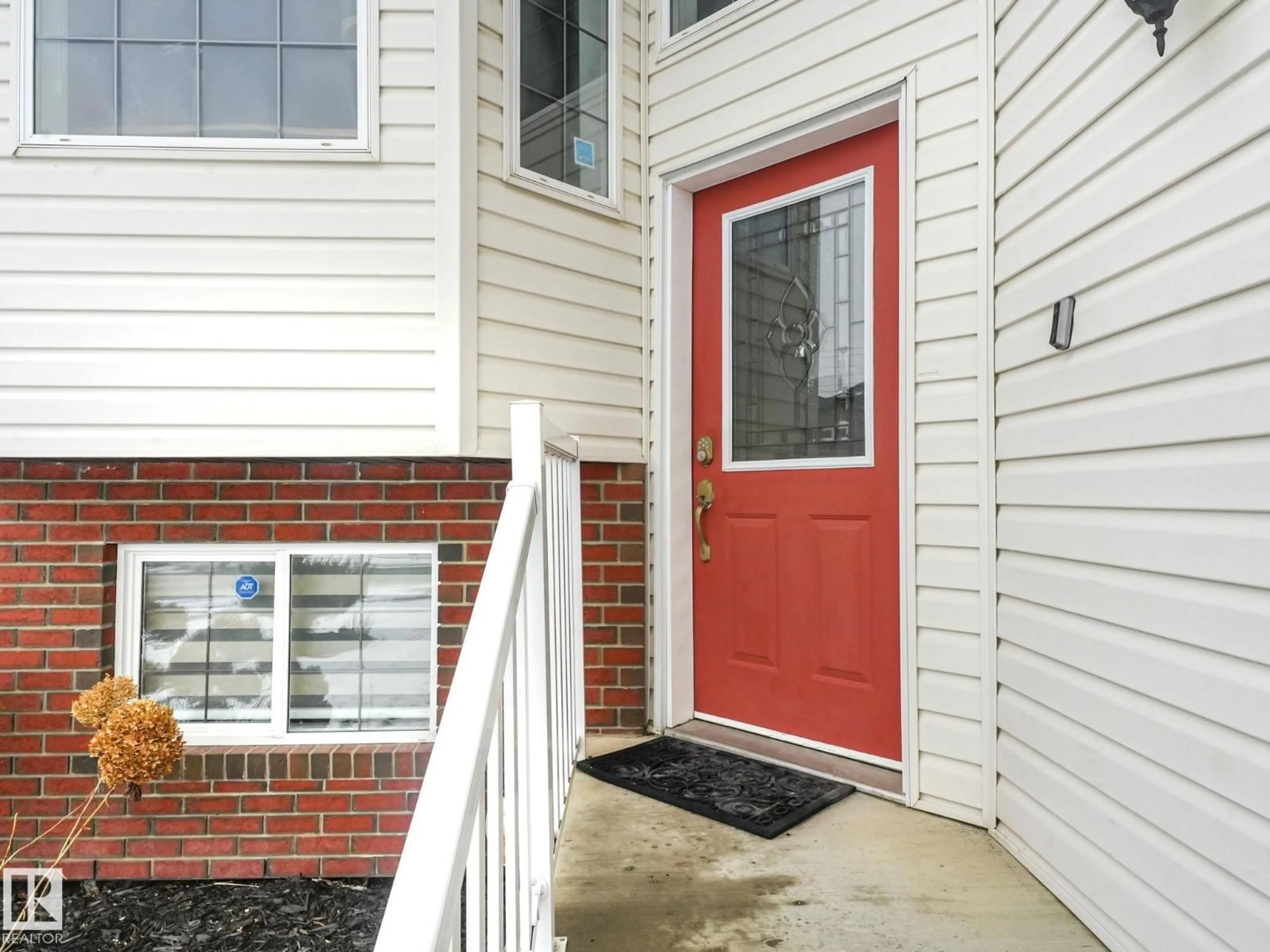 Unknown for 16412 61 ST, Edmonton Alberta T5Y0A7