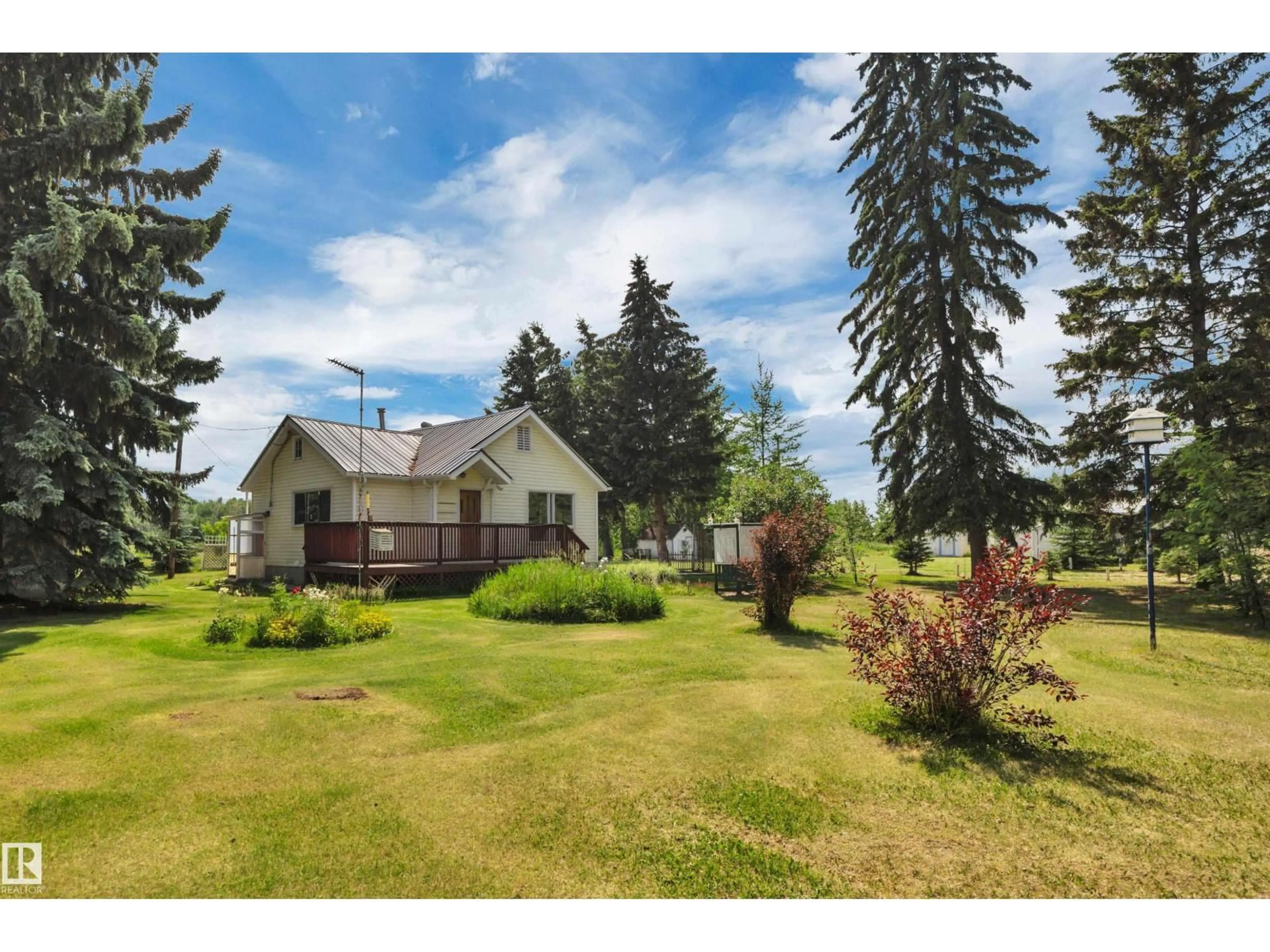 A pic from outside/outdoor area/front of a property/back of a property/a pic from drone, unknown for 2137 TWP ROAD 490, Rural Leduc County Alberta T0C2P0