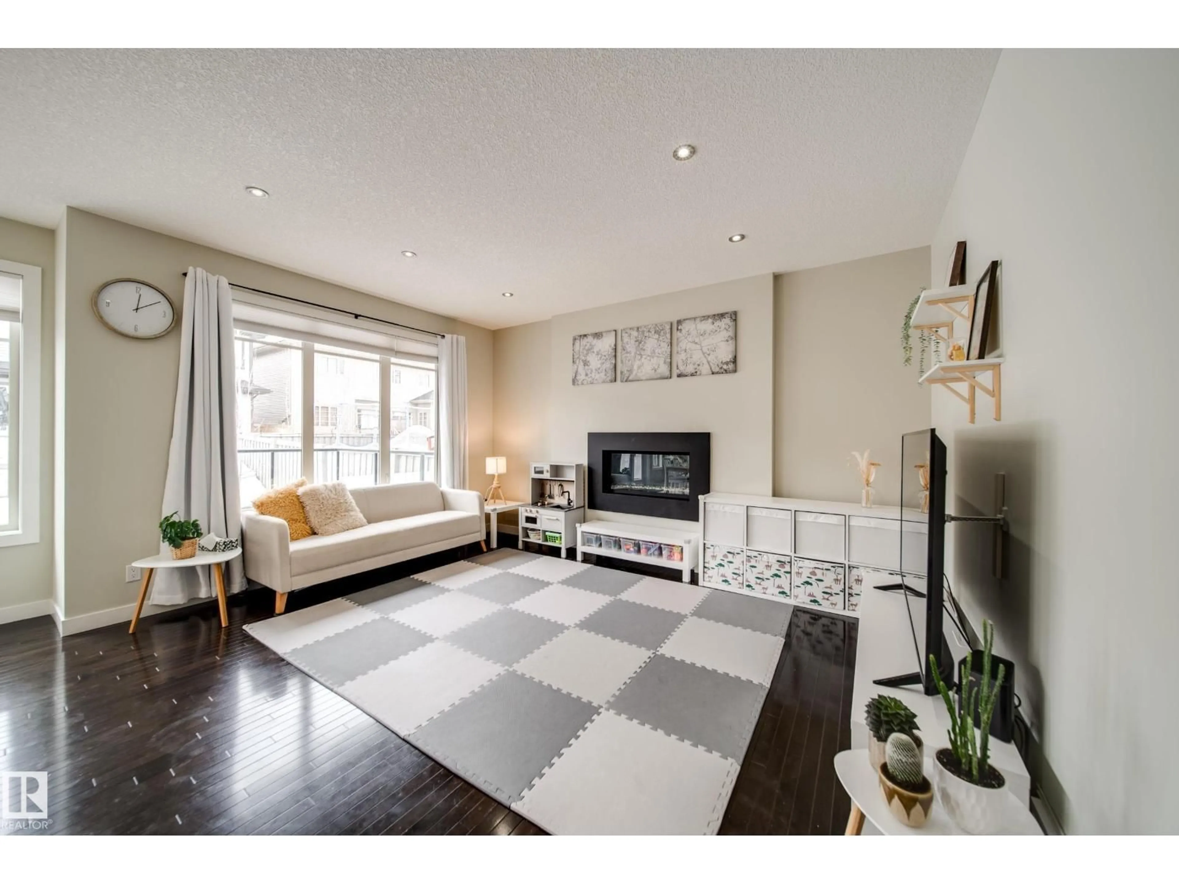 Living room with furniture, unknown for 2509 ANDERSON WY, Edmonton Alberta T6W0L6