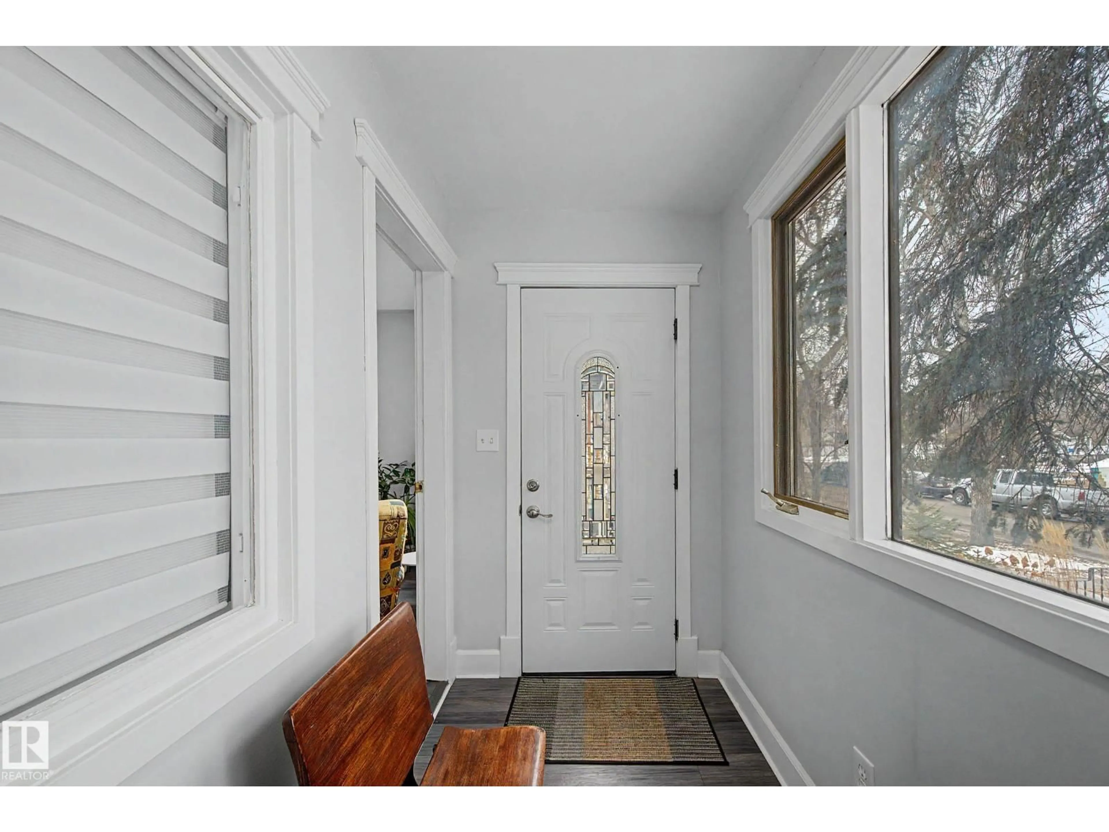 Indoor entryway for NW - 11415 68 ST, Edmonton Alberta T5B1N9