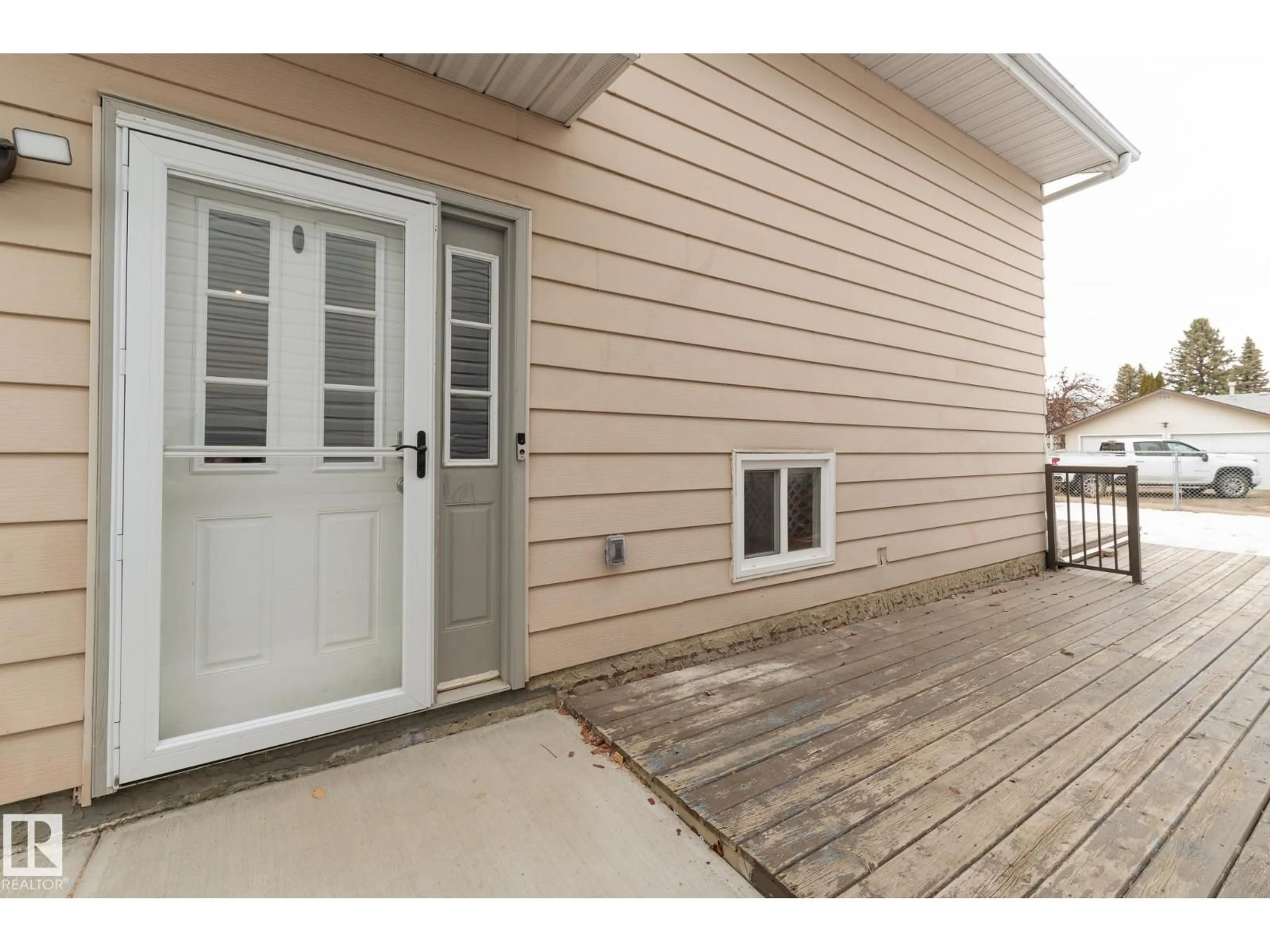 Unknown for 35 WELLINGTON CR, Spruce Grove Alberta T7X1K4