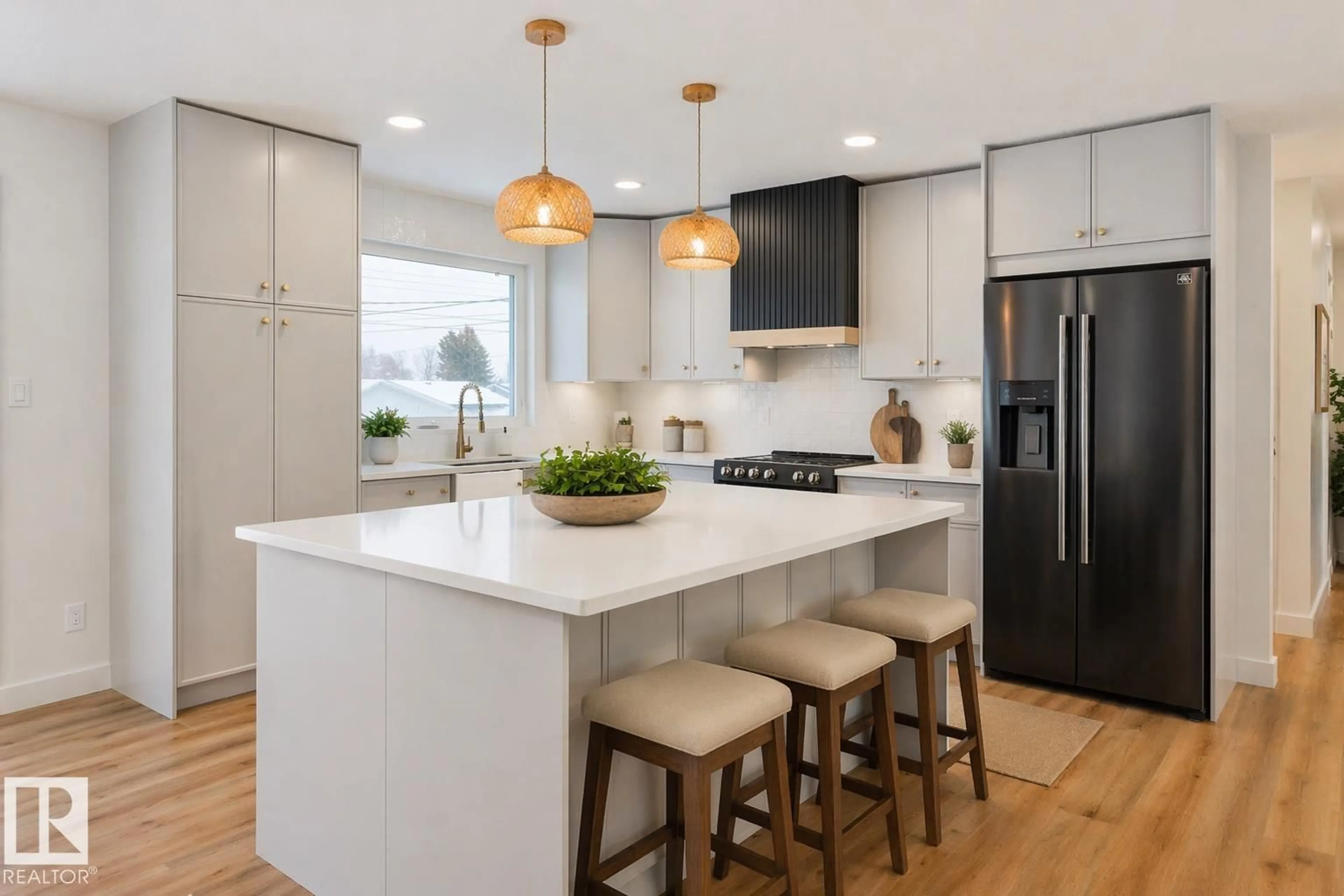 Open concept kitchen, unknown for 3 LINTHORPE RD, Spruce Grove Alberta T7X2C2