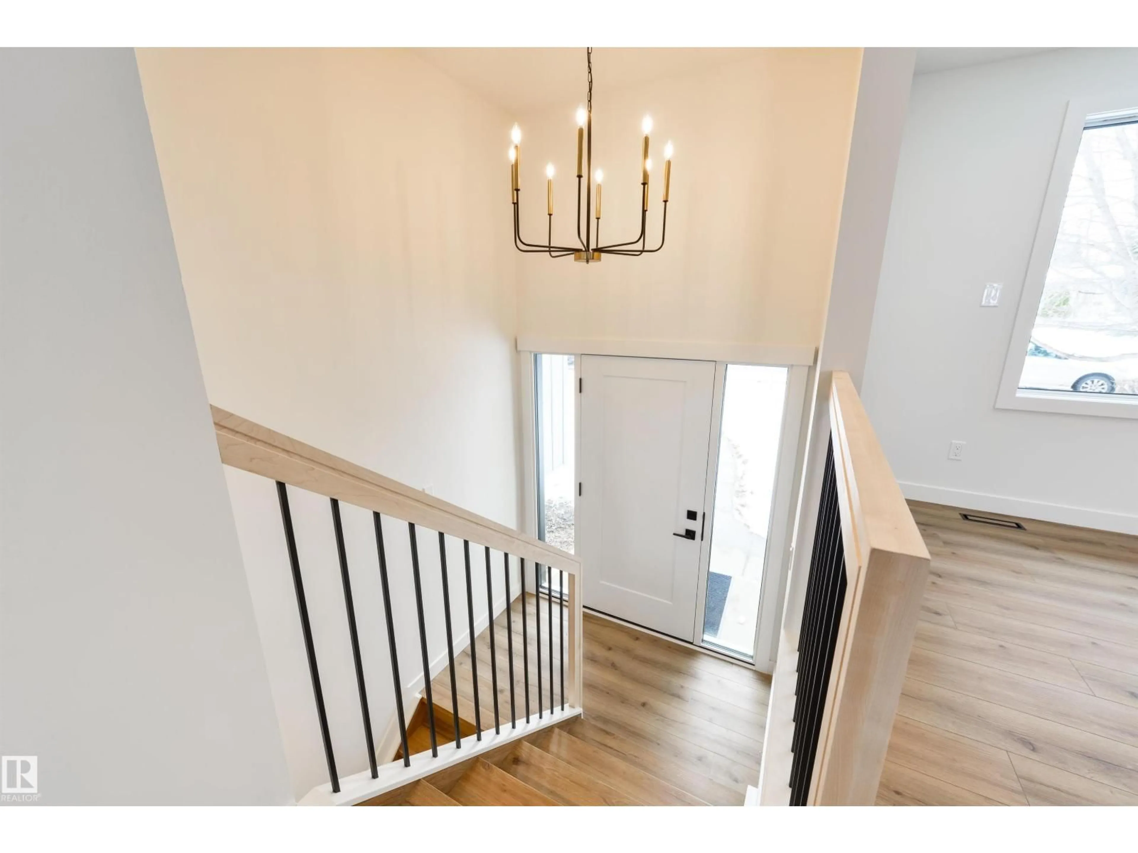 Indoor entryway for 3 LINTHORPE RD, Spruce Grove Alberta T7X2C2