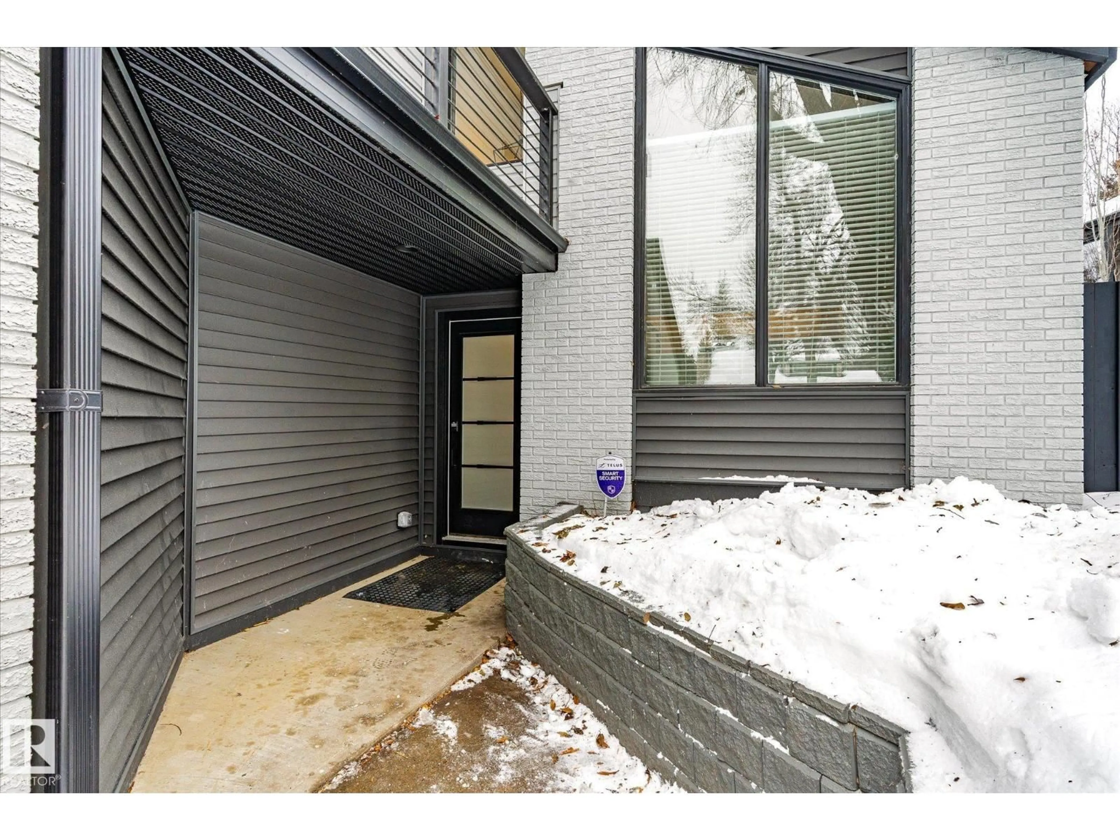 Indoor entryway for 38 WOODCREST AV, St. Albert Alberta T8N3H5