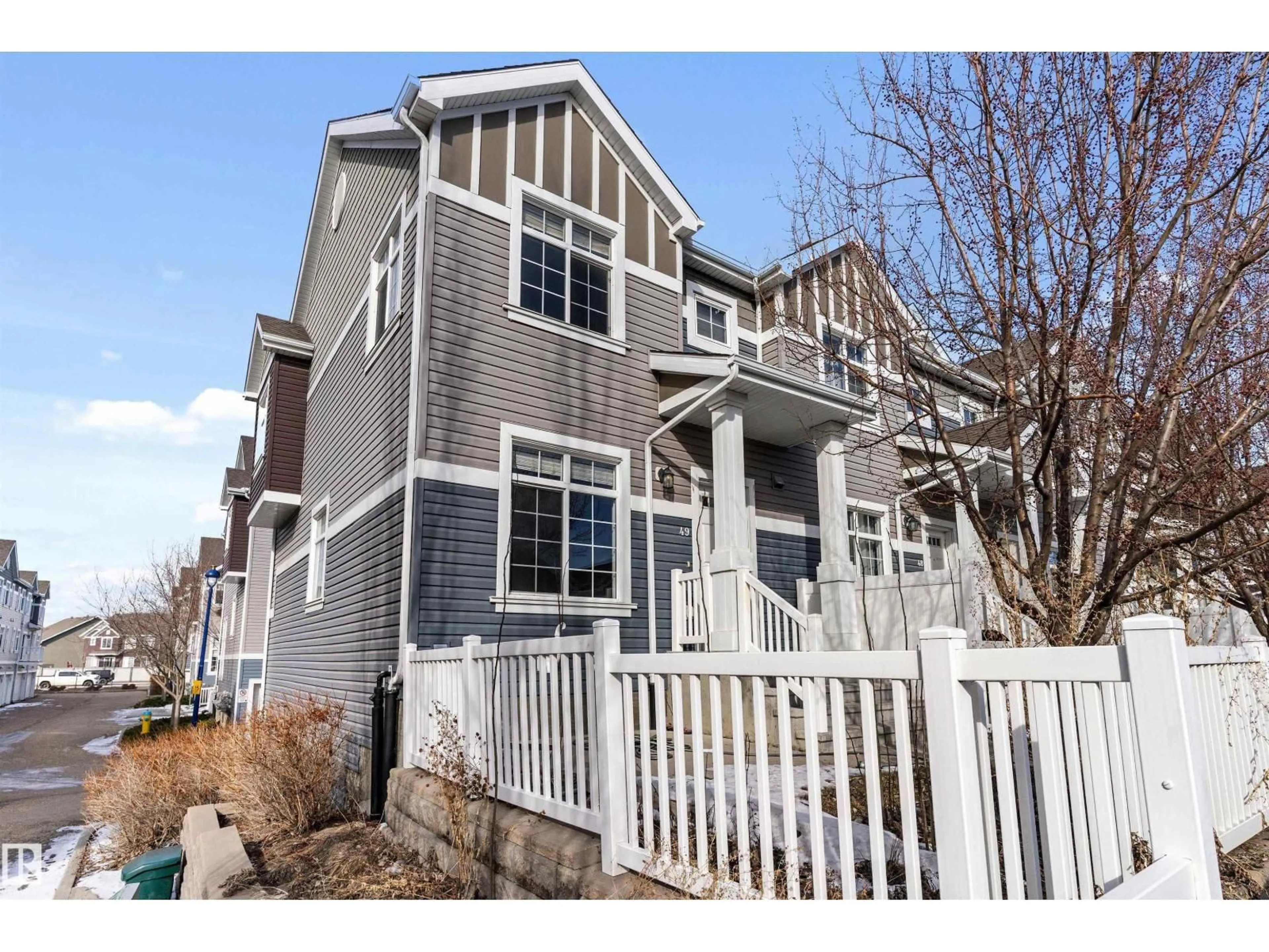 Home with vinyl exterior material, street for 9151 - 49 SHAW WY, Edmonton Alberta T6X1W7