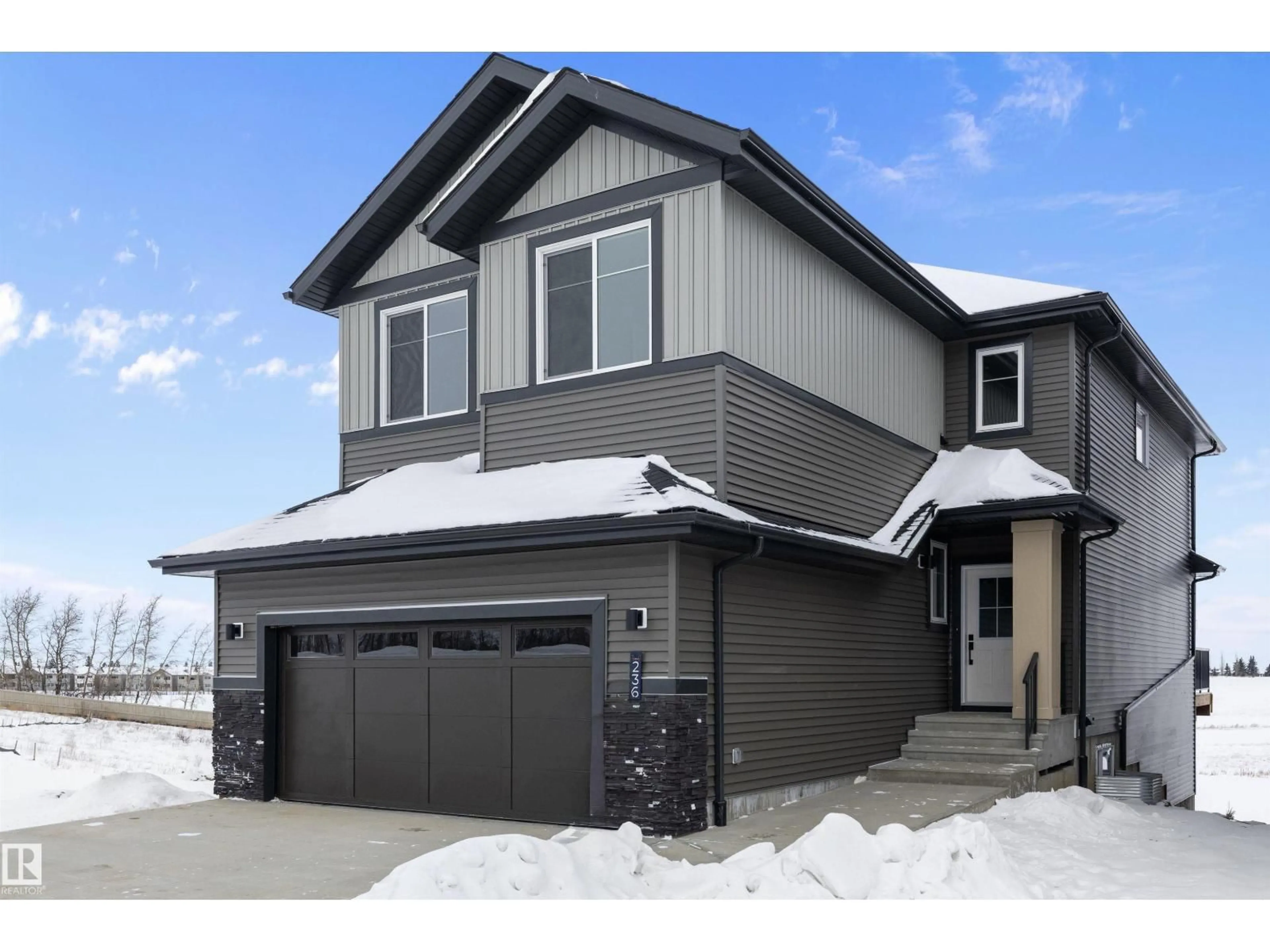 Home with vinyl exterior material, street for 236 KINGLET BV, Edmonton Alberta T5S0W4
