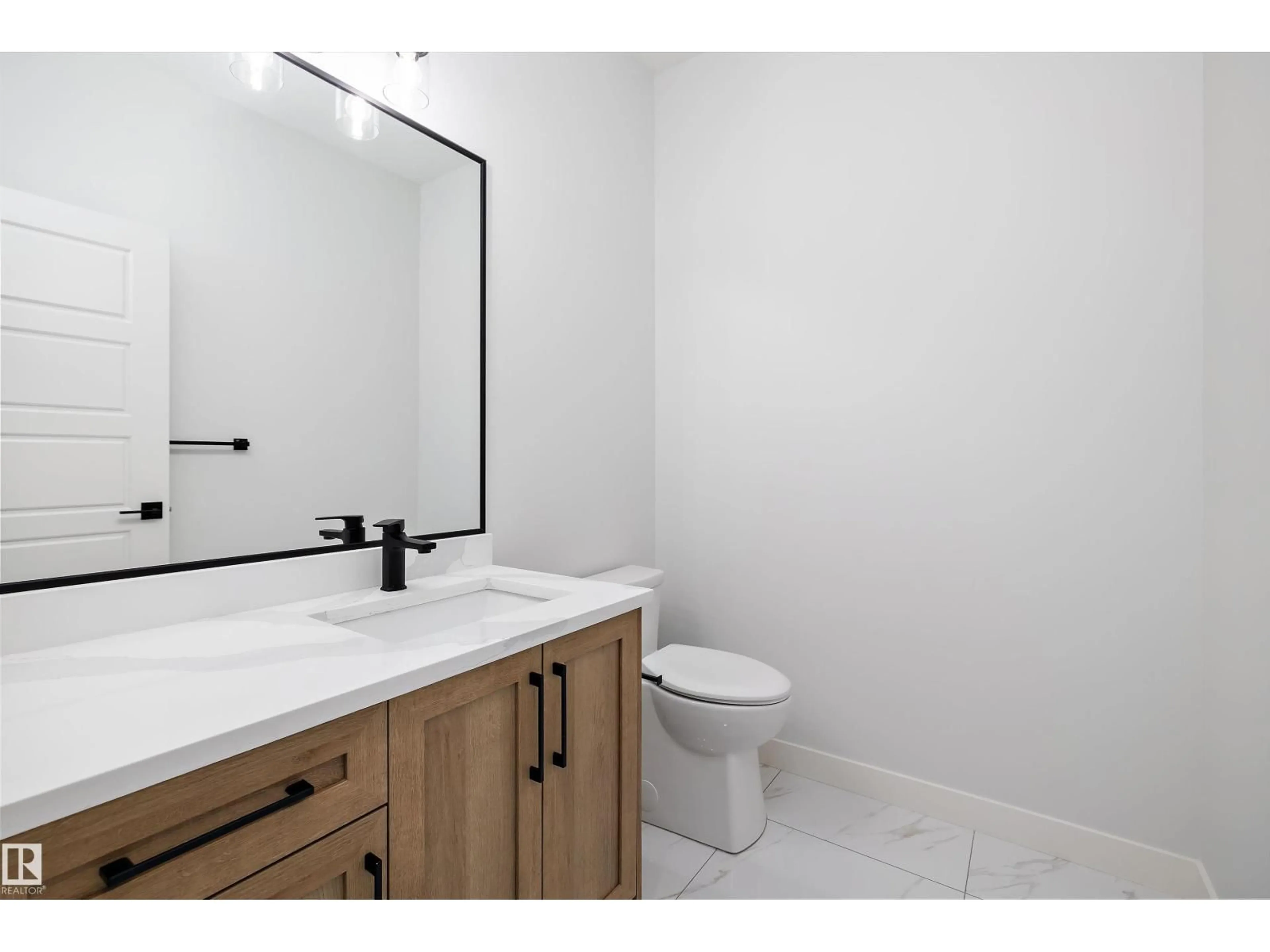 Standard bathroom, ceramic/tile floor for 236 KINGLET BV, Edmonton Alberta T5S0W4