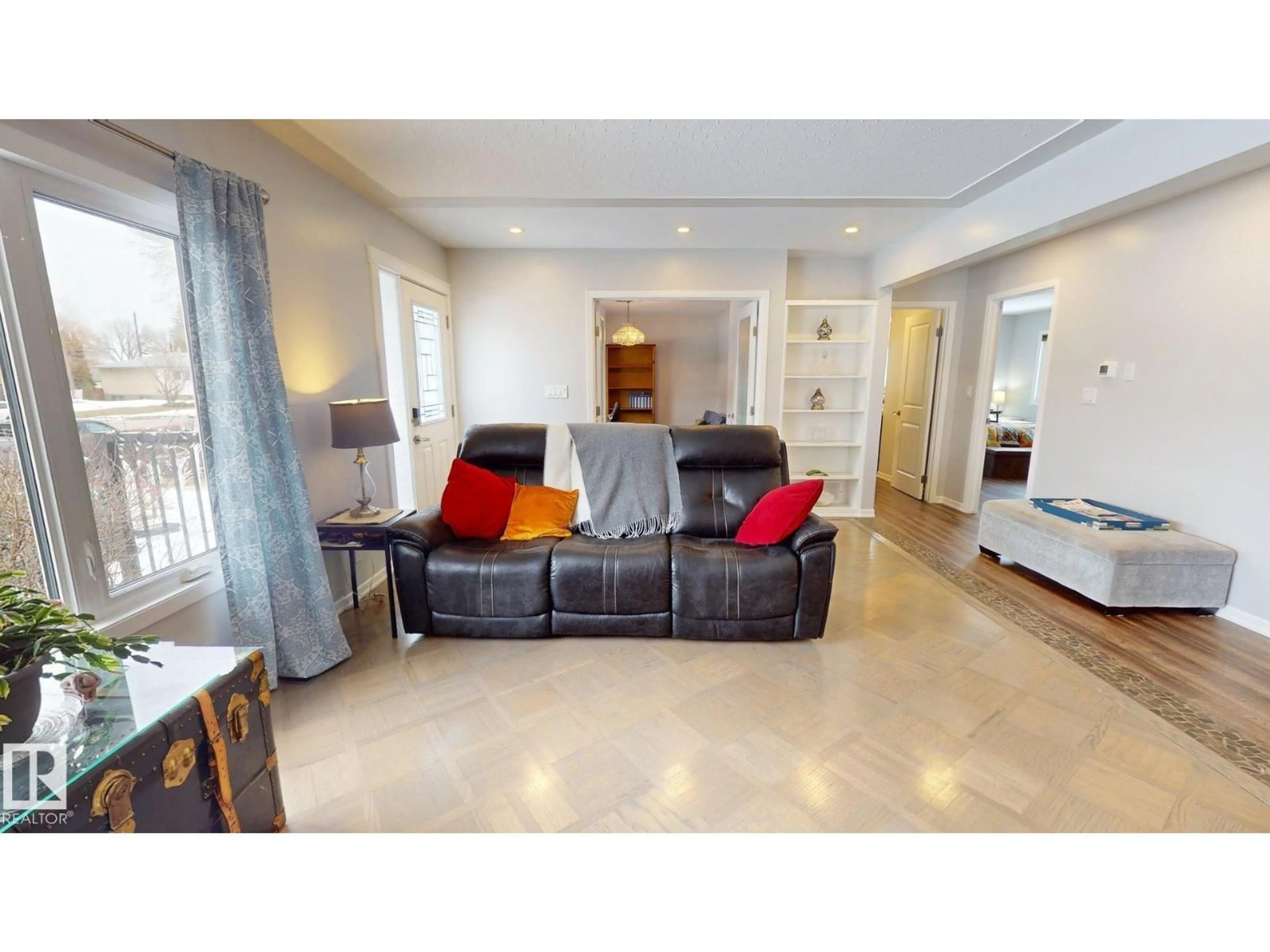 Living room with furniture, unknown for 10655 52 ST, Edmonton Alberta T6A2H1